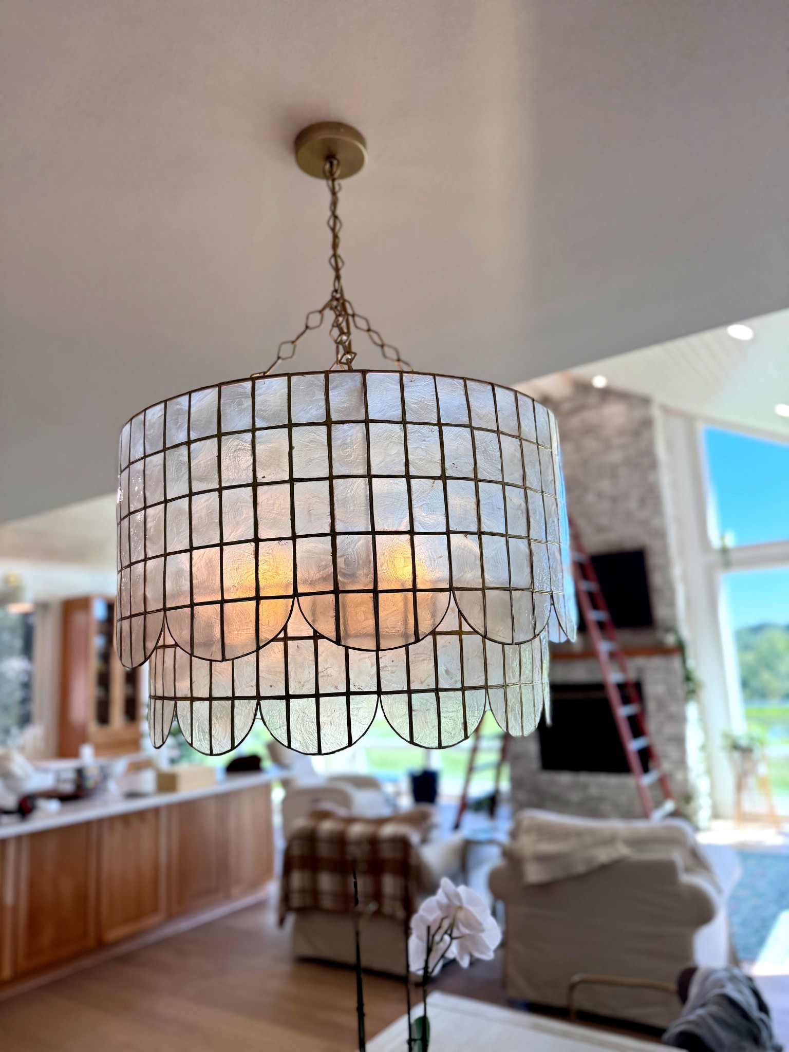 New dining room light fixture🤩

#LTKHome #LTKStyleTip