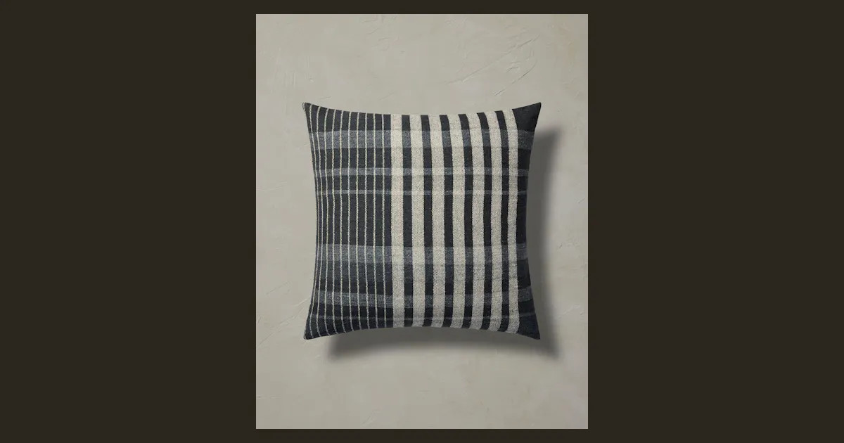 Logan Pillow | Joon Loloi | Joon Loloi
