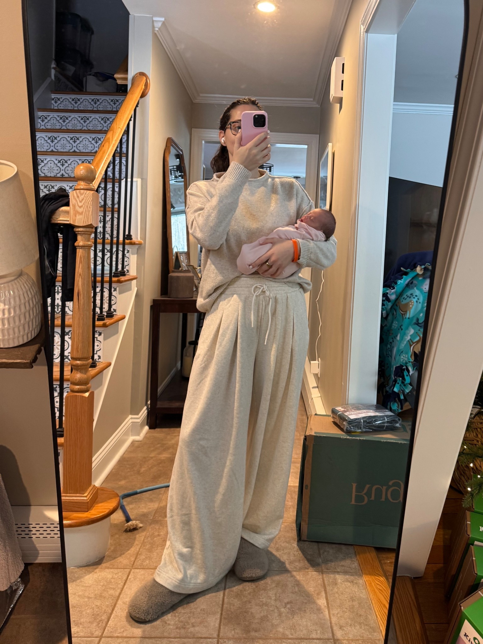 Outfit I wore yesterday! 
Size small in sweater (use code LAUREN10) 
Size M in pants 

#LTKSaleAlert #LTKFindsUnder100 #LTKFindsUnder50