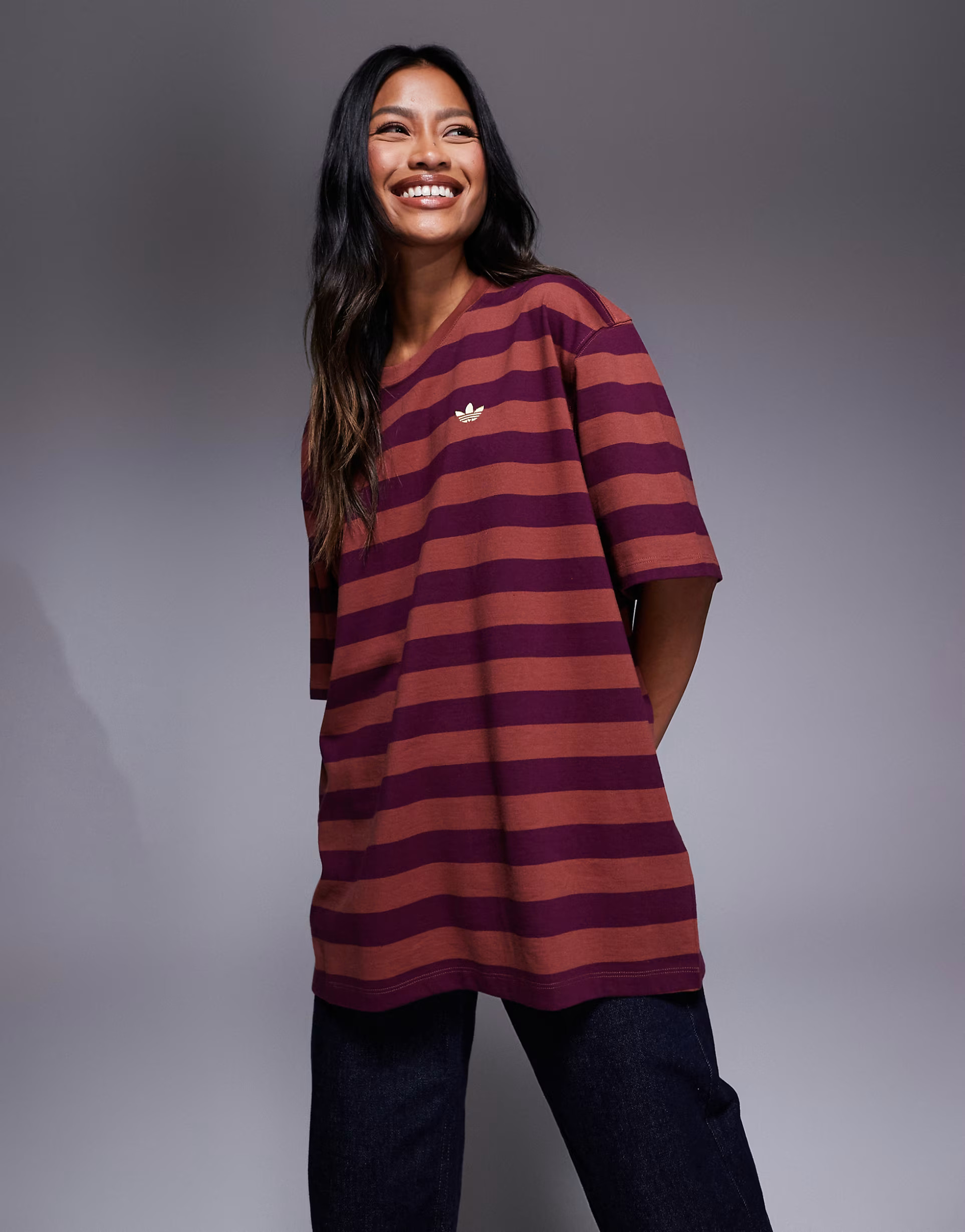 adidas Originals - Gestreept T-shirt in bordeauxrood | ASOS | ASOS (Global)