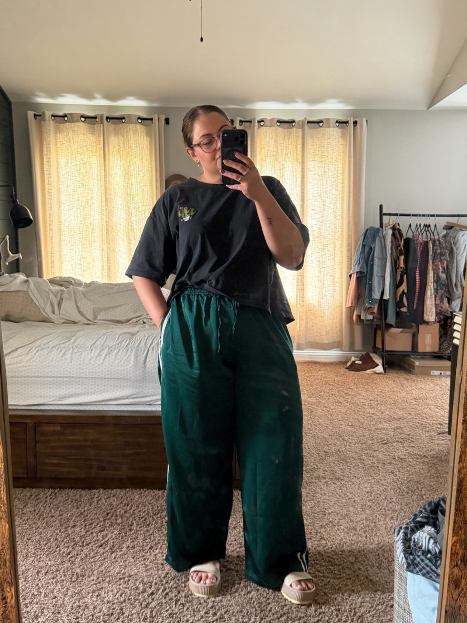 Unfortunately I think I’m obsessed with satin pants now 

These green ones I snagged in store they kind of appear online for old navy but honestly, all of them are great! ￼ 

Size XL 

bust 42  //  waist 39 //  hips 50  //  5’6”

#LTKPlusSize #LTKootd #LTKMidsize