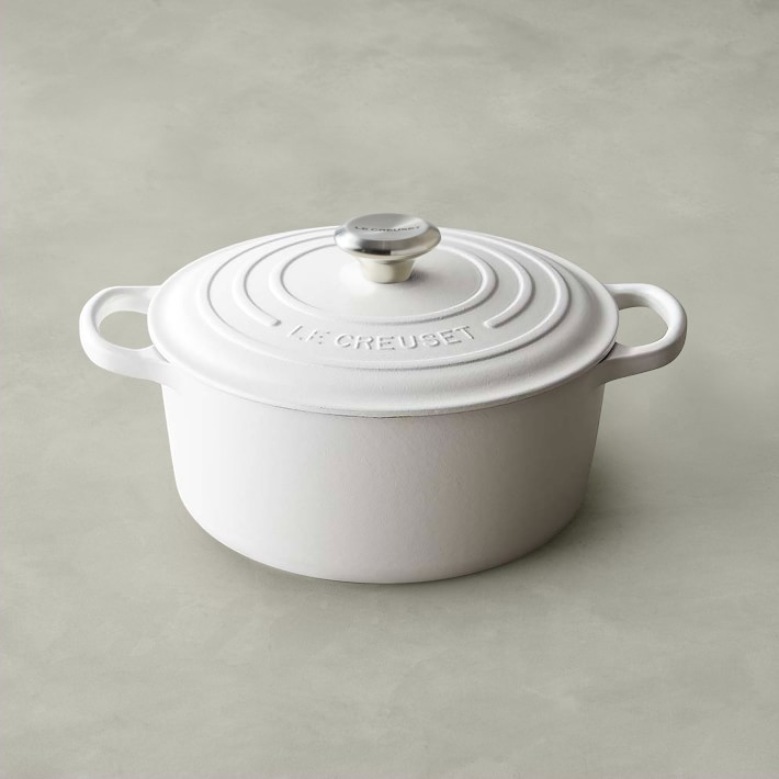 Le Creuset Signature Enameled Cast Iron Round Oven | Williams-Sonoma