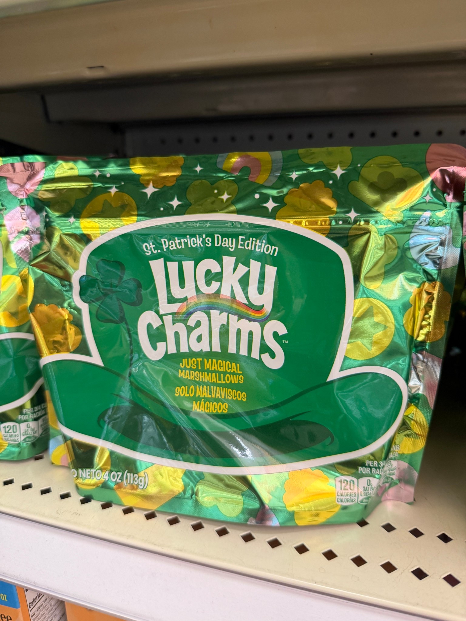 Just the marshmallows! Amazing!!🤩 

#foodiefinds #newsnacks #funfoods #luckycharms