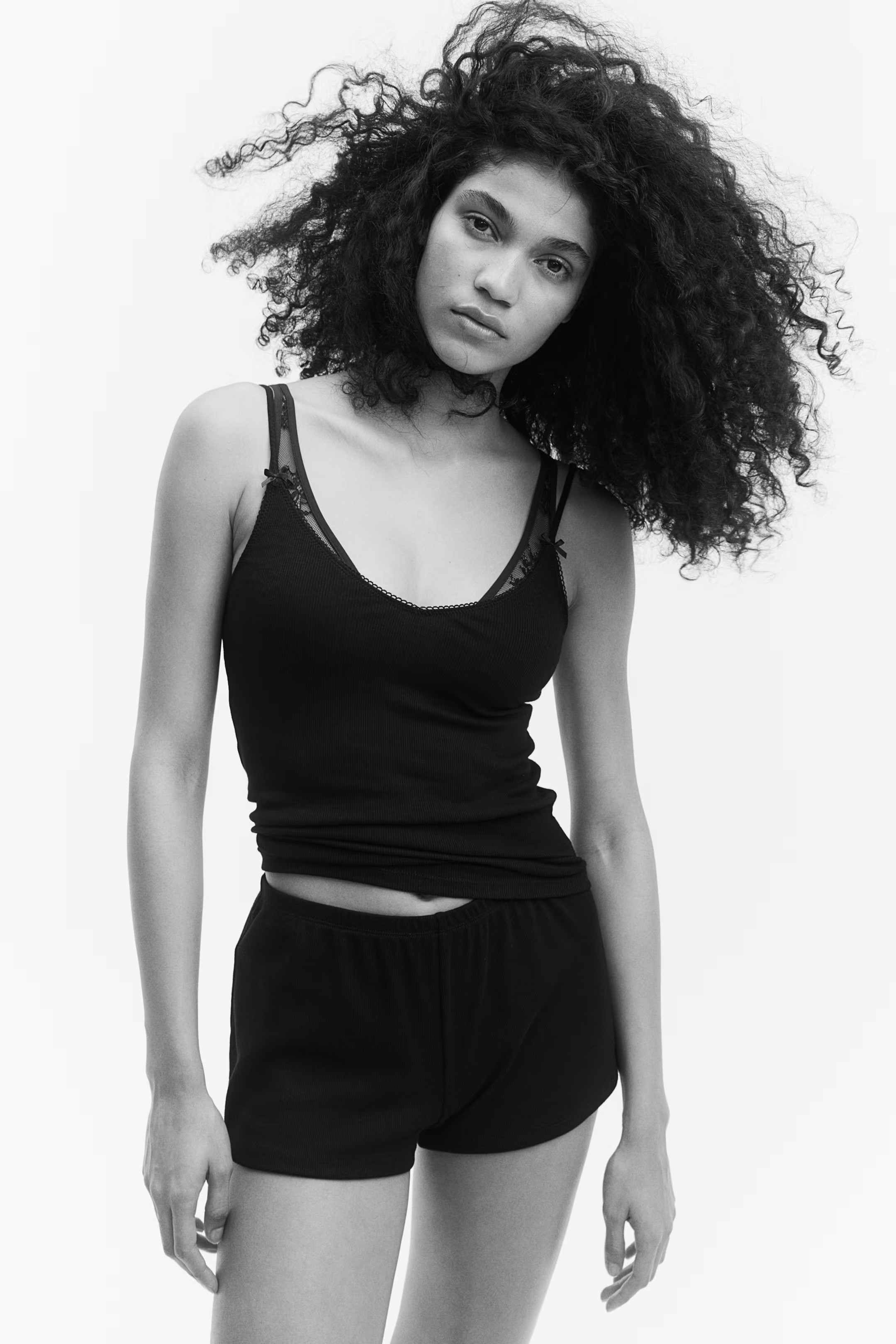 Pyjamasinglet en -short - V-hals - Mouwloos - Zwart - DAMES | H&M NL | H&M (DE, AT, CH, NL, FI)