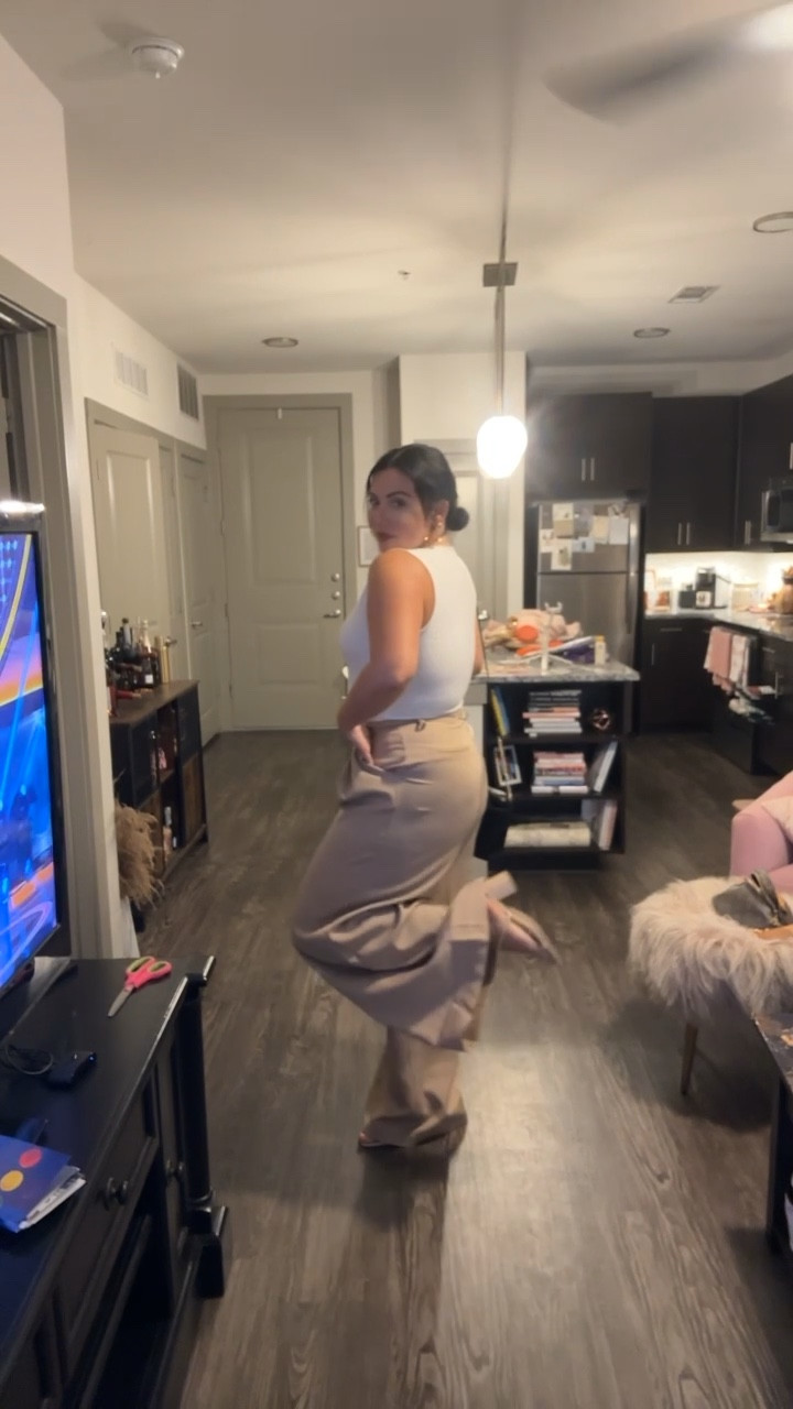 Love a neutral look for dinner🤎🤍

#LTKmidsize #LTKstyletip #LTKbeauty