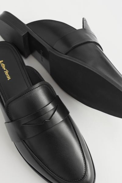 Leren slip-on loafers | H&M (DE, AT, CH, NL, FI)