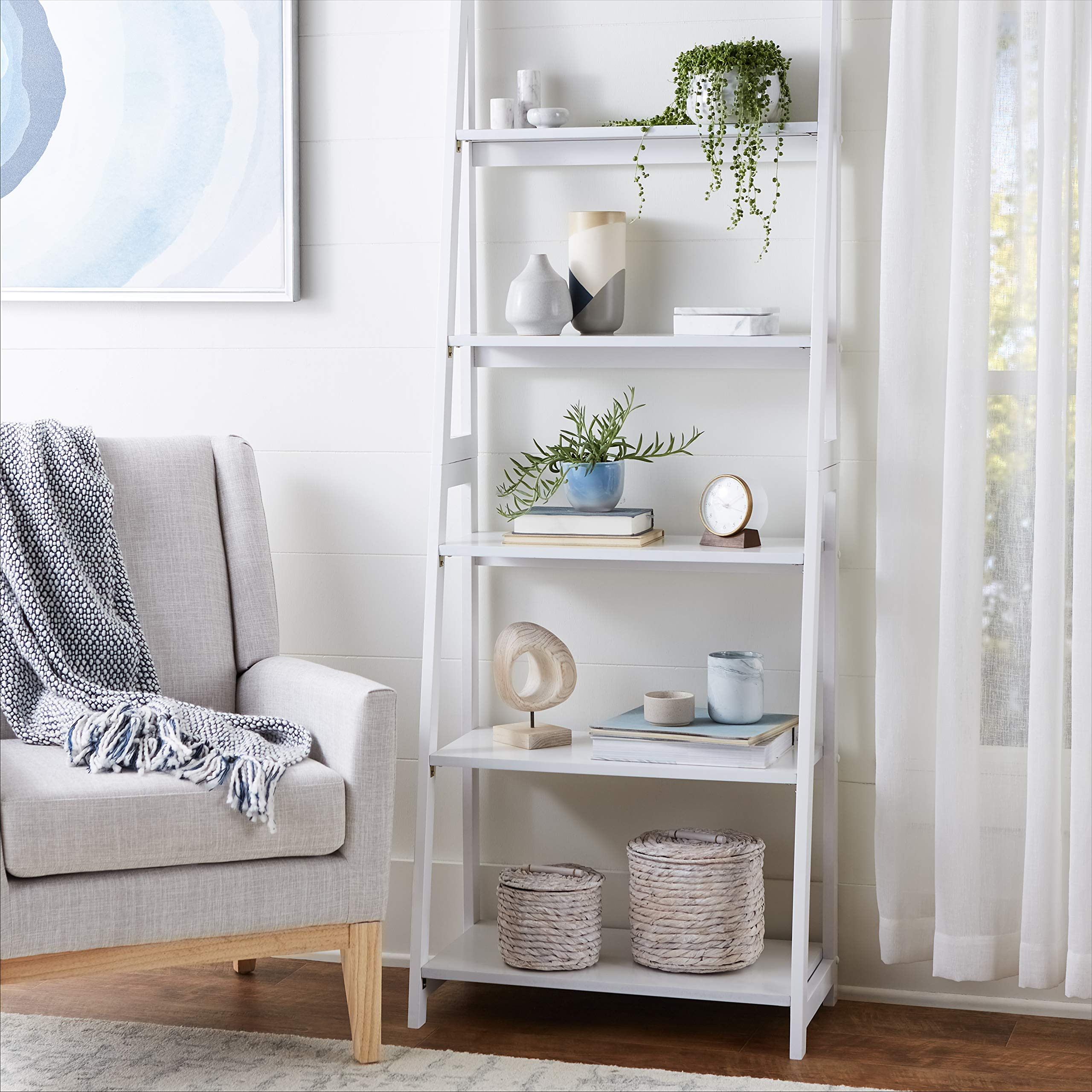 Amazon Basics Ladder Bookshelf Organizer, 5-Tier, Solid Rubberwood Frame, White Finish, 14 D x 24... | Amazon (US)
