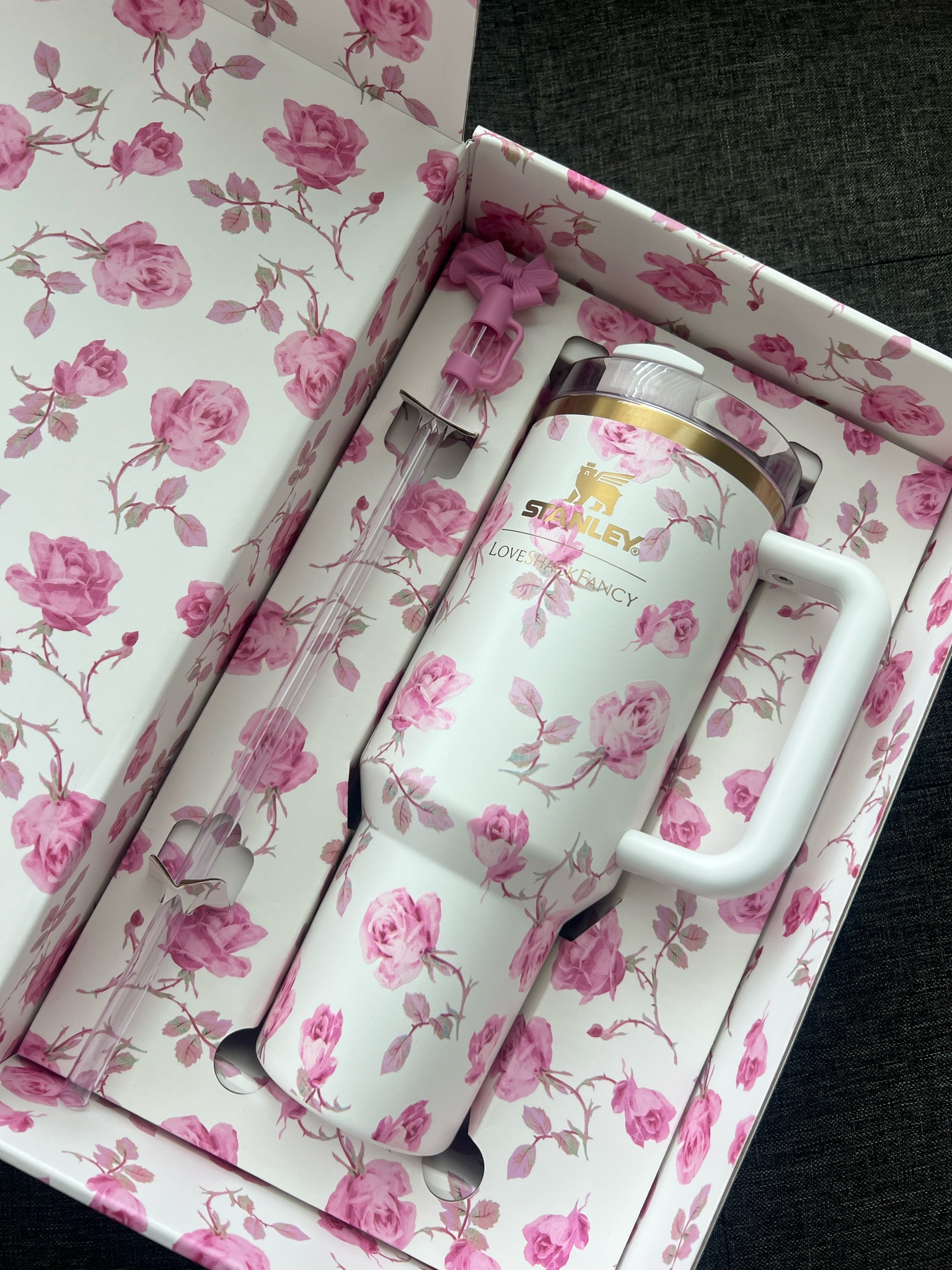 LoveShackFancy x Stanley🫖🎀
#stanley 