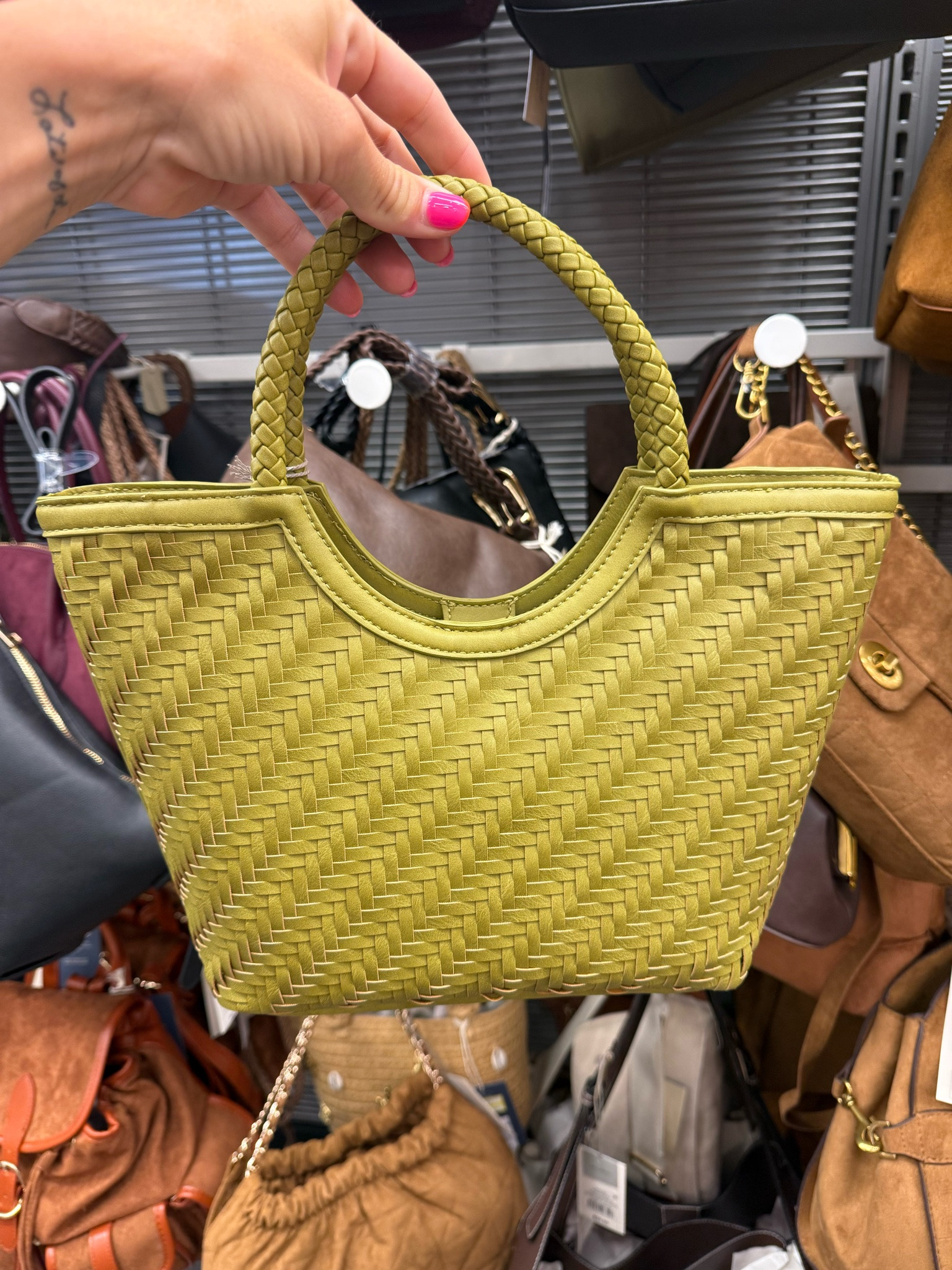 Fall tote
Fall purse 
Bags for fall 
Target purses