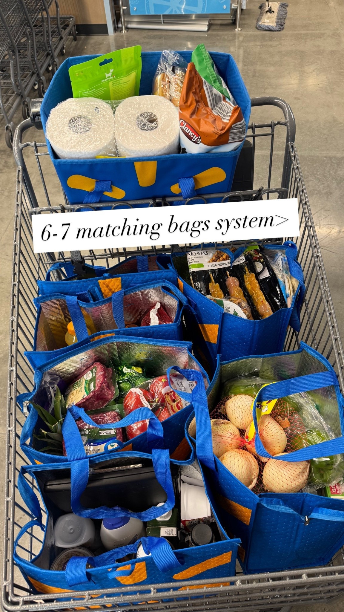 6-7 matching grocery bags > 🤝🏼change your life

•saves times
•reduces waste 
•fewer trips to the trunk/ bringing in groceries
•aesthetically pleasing   
•aldi approved
•not charged for bags
•insulated bags = produce & groceries stay fresh
•pro tip: get the ones with hooks to help at walmart and other grocery stores 
+ more!
#grocery #grocerybags #grocerylist #grocerystore #groceries #mealprep #mealplan #budgetmeals #budgeting 

#LTKItBag #LTKTravel #LTKFamily