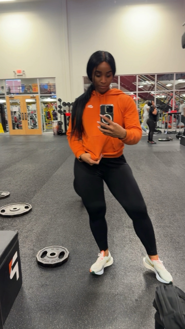 These leggings really accentuate your shape! Good for cardio, lifts, and casual wear.


#LTKU #LTKfitness #LTKstyletip