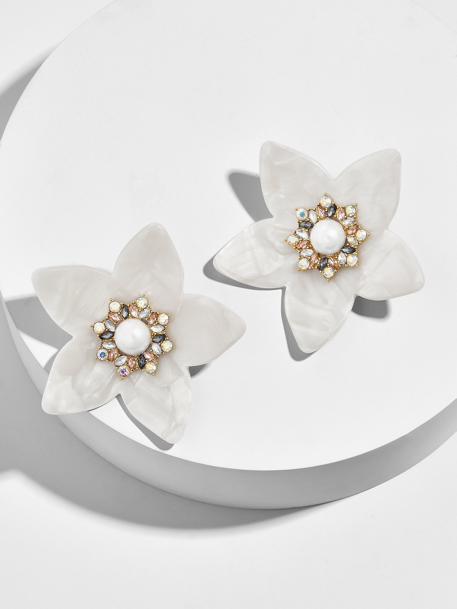 Amariah Flower Resin Drop Earrings | BaubleBar (US)