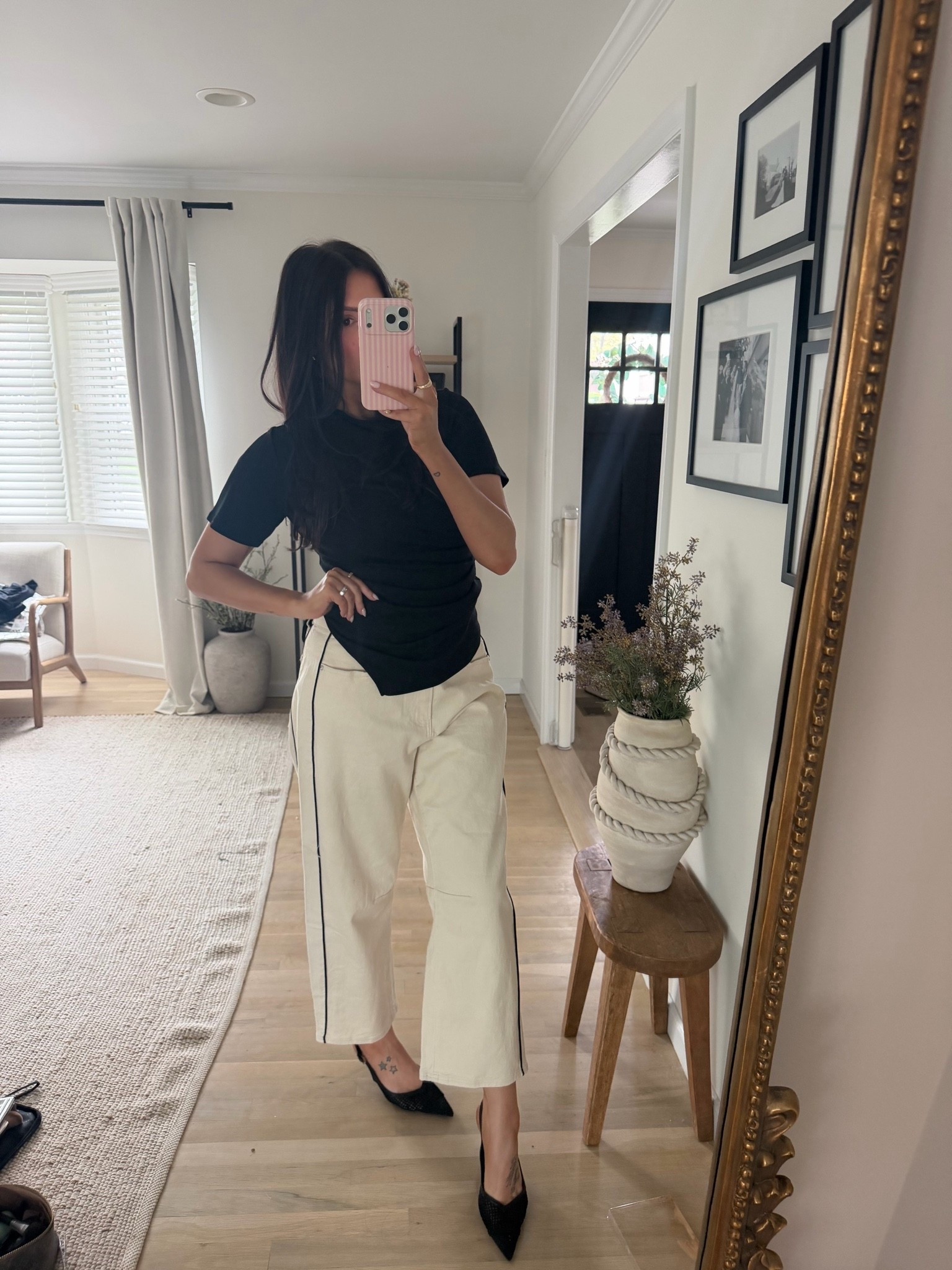 Express barrel jeans on sale $49!!

Express 
Work outfit 
Barrel jeans 
Style 
Express jeans

#LTKgrwm #LTKootd #LTKdayinmylife