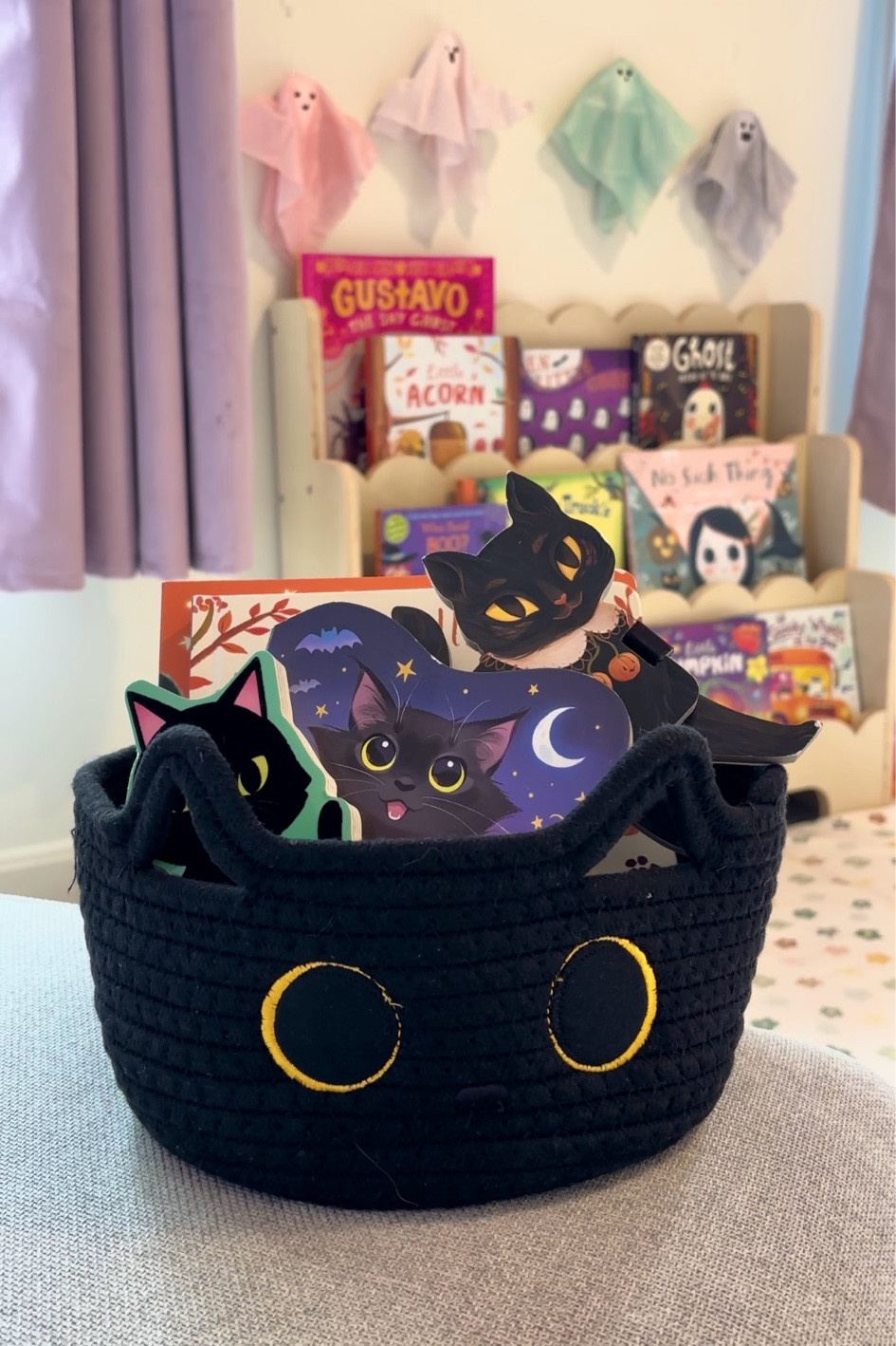 Halloween Board Books about Cats + an adorable basket to gift them in! 