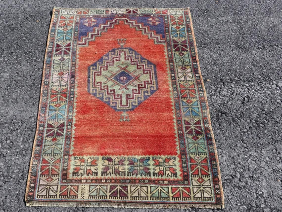 Antique rug turkish rug vintage rug area rug FREE SHIPPING 2.6 | Etsy | Etsy (US)