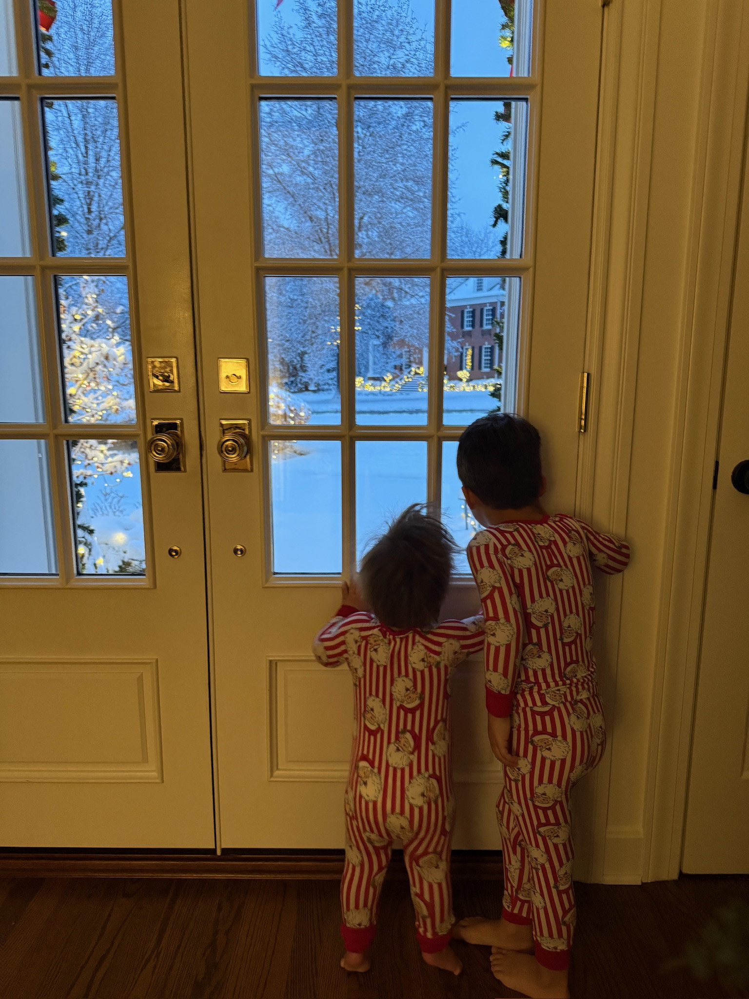 Caden Lane pjs w code: BESTEVER for 25% off!!

caden lane, caden lane pjs, kids pjs, kids christmas pjs, christmas, xmas pjs, boy mom, Grace White 

 

#LTKHoliday #LTKSeasonal #LTKFindsUnder50