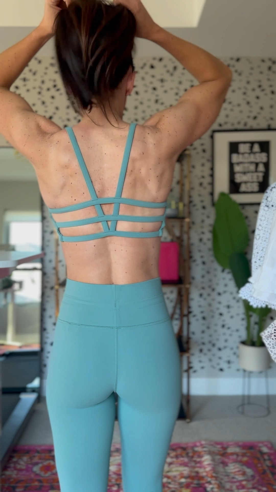 I feel so lucky to get to work with @vuoriclothing again because I am absolutely in love with the Daily Leggings and have them in almost every color. But now I’ve fallen for the Daily Crop and Evolve Lunar Bra. No matter what you buy from @vuoriclothing , you will be quite happy with your purchase!  #ad
