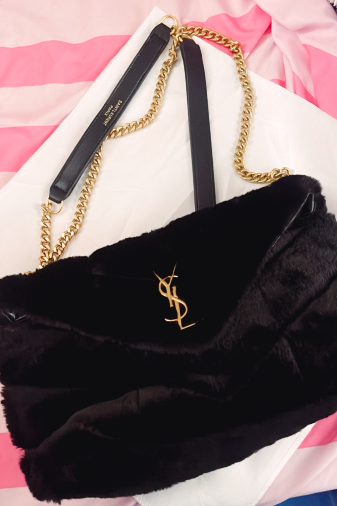 Fav style bag AND this one came in less than 2 weeks!!!

#LTKitbag #LTKSeasonal #LTKsalealert