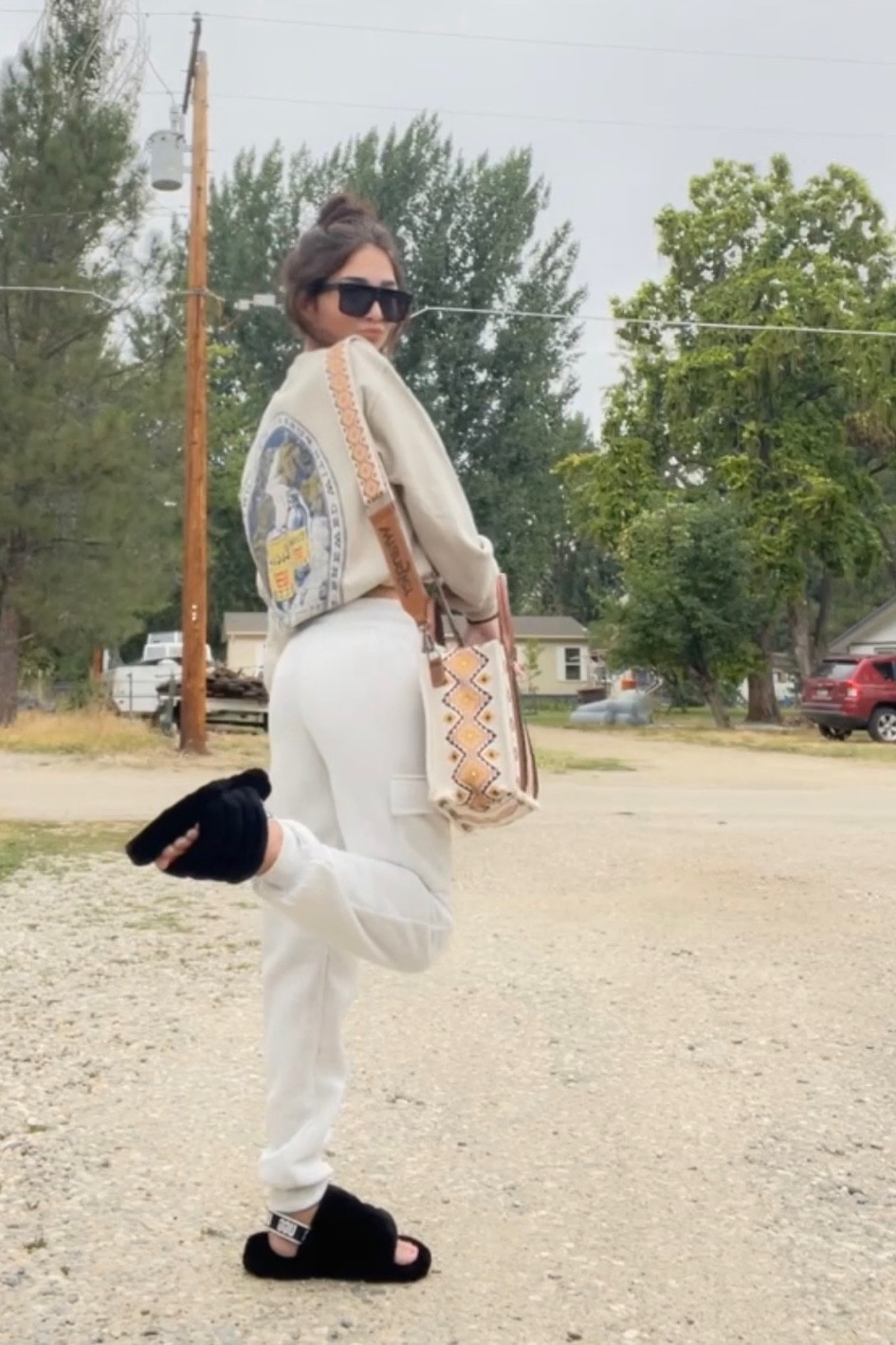 Casual fall outfit, comfy outfits, cargo sweats, Ugg slipper 

#LTKstyletip #LTKSeasonal