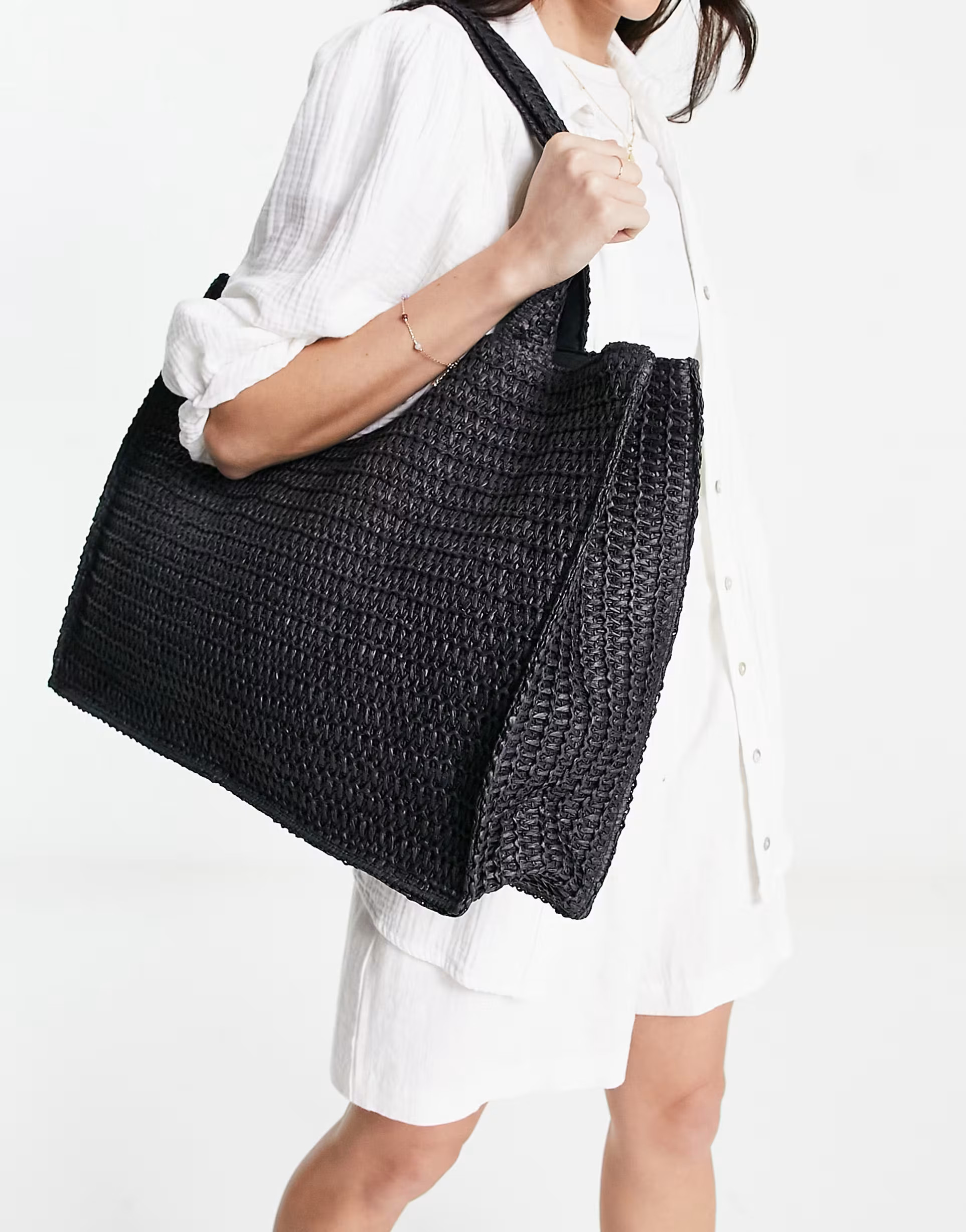 South Beach straw woven shoulder beach tote bag in black | ASOS | ASOS (Global)