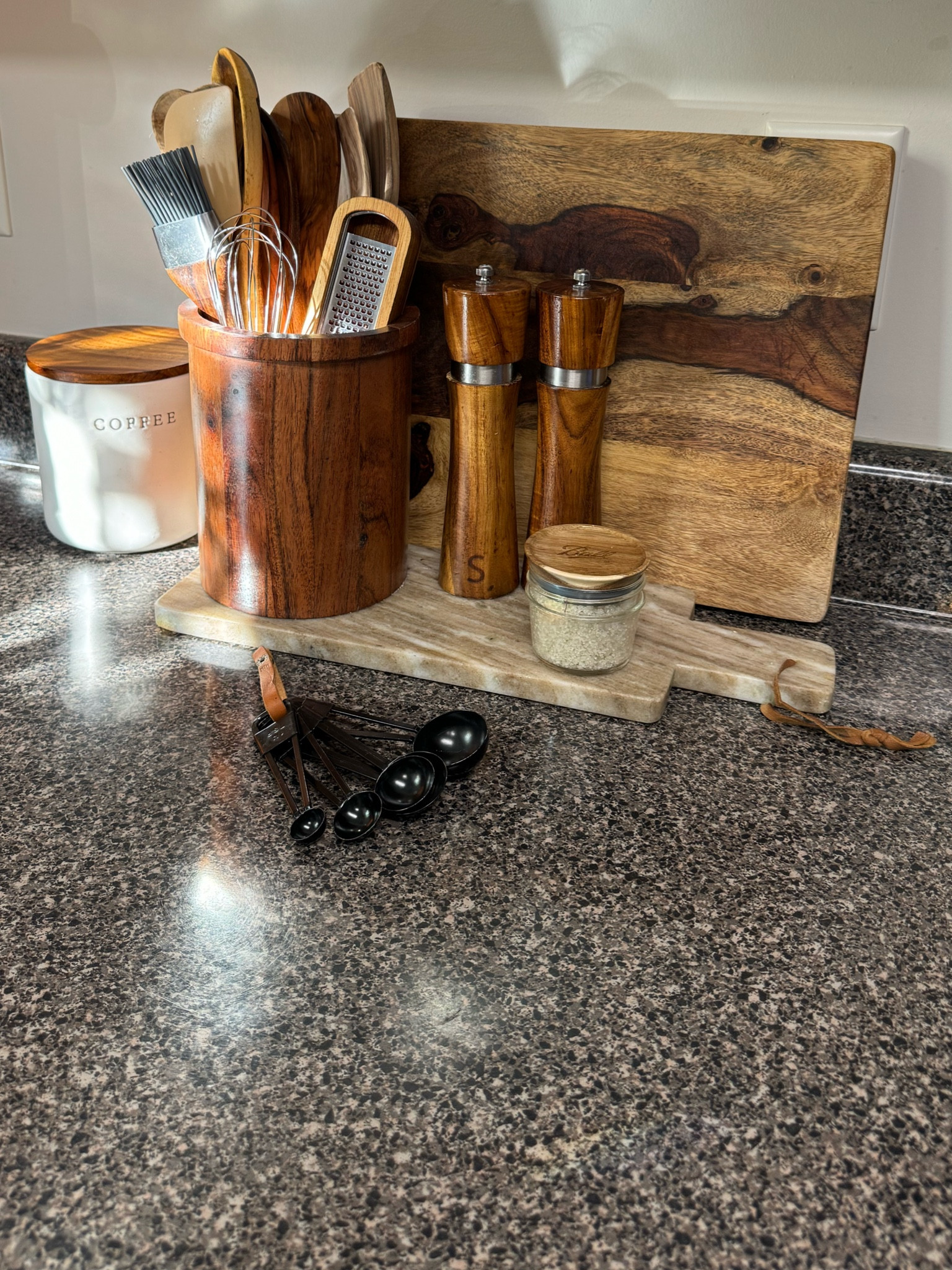 Kitchen must haves 🌿

#LTKFamily #LTKStyleTip #LTKHome