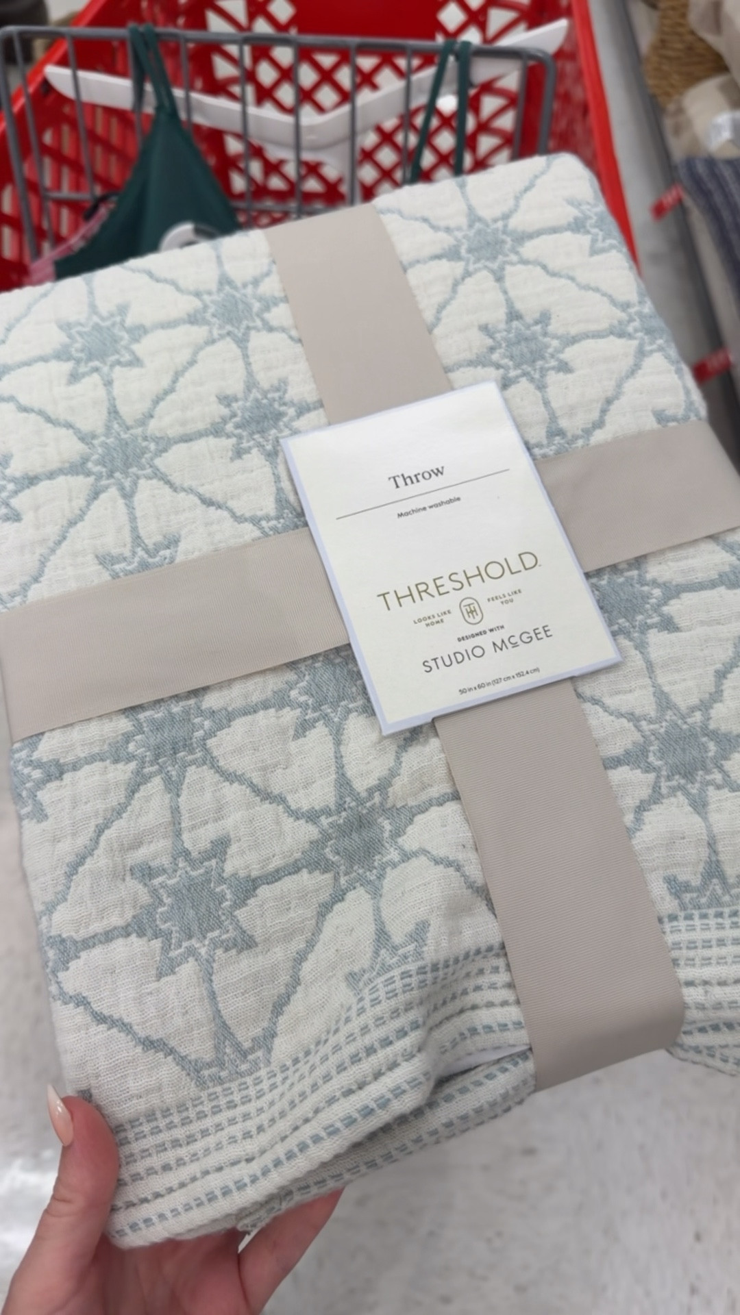 How gorgeous is this throw blanket?

#LTKSeasonal #LTKHome