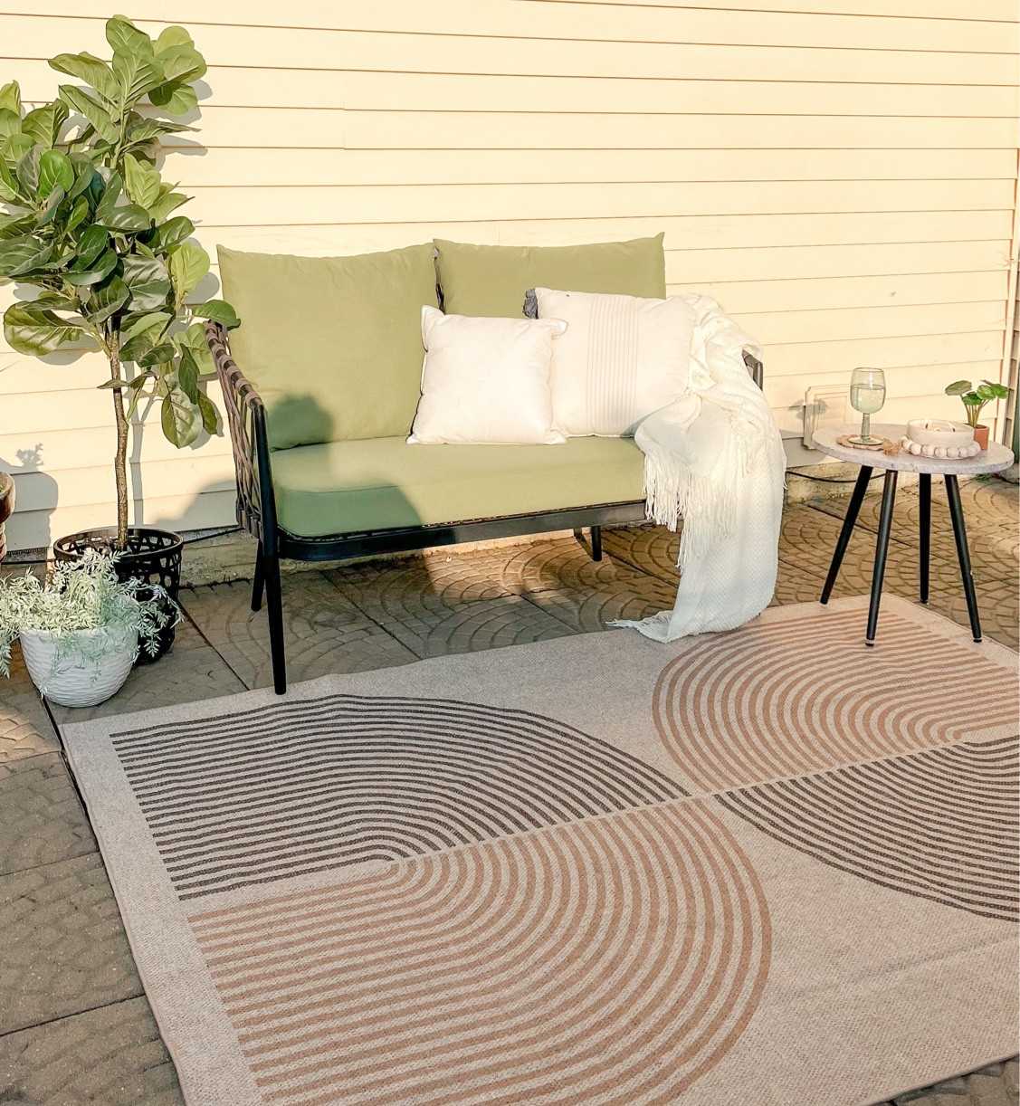 Indoor outdoor rug, arches rug, geometric rug, washable rug, jute rug

#LTKhome #LTKunder100 #LTKFind