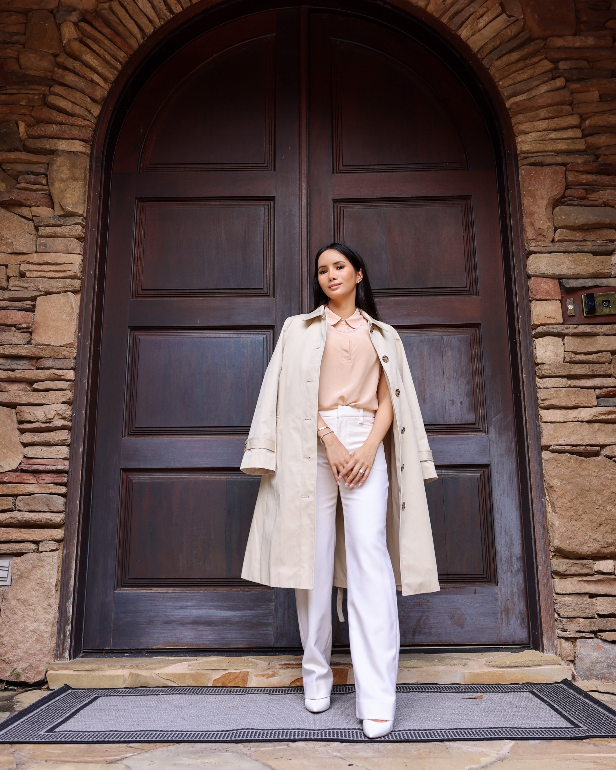 40% OFF SALE! 🚨🚨🚨Perfect Fall 2022 transition outfit! You NEED these wool pants in your life! They’re currently 40% off!

#LTKSeasonal #LTKsalealert #LTKSale