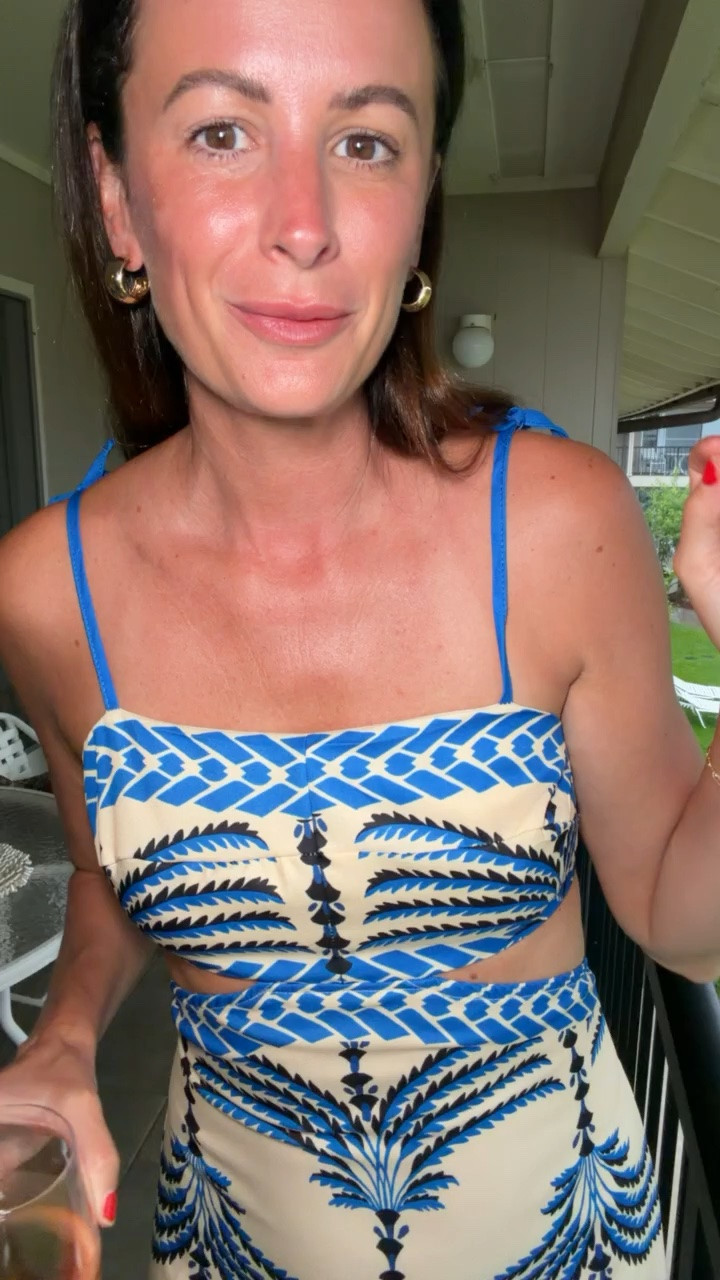 This farm Rio look alike dress is such a hit! It’s the perfect summer beach maxi dress! ￼

#LTKSaleAlert #LTKootd #LTKTall