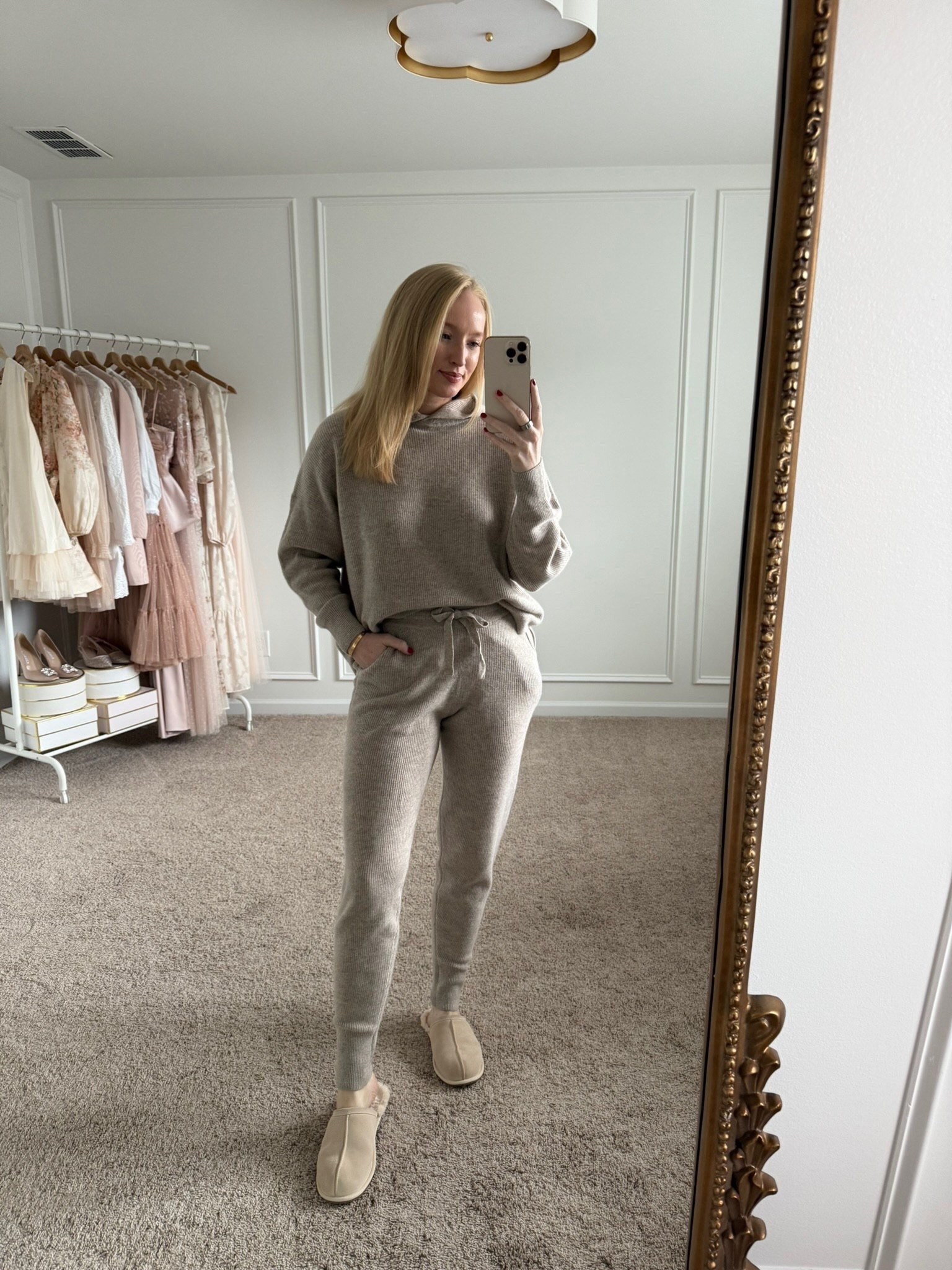 How cozy is this cashmere blend loungewear set?! It is so warm and comfortable and not itchy at all. Wearing size small. Loungewear // athleisure // everyday outfits // casual outfits // travel outfits

#LTKmorningroutine #LTKmomlife
