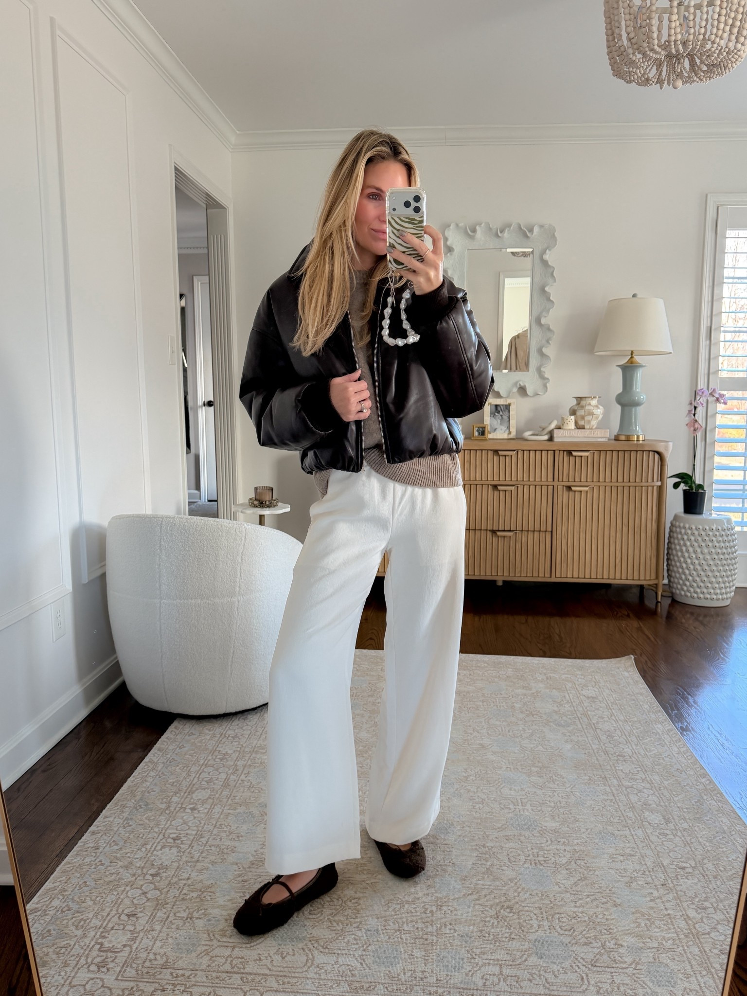 Casual winter work outfit in my go to aritzia pants! 

#LTKootd #LTKSeasonal #LTKdayinmylife