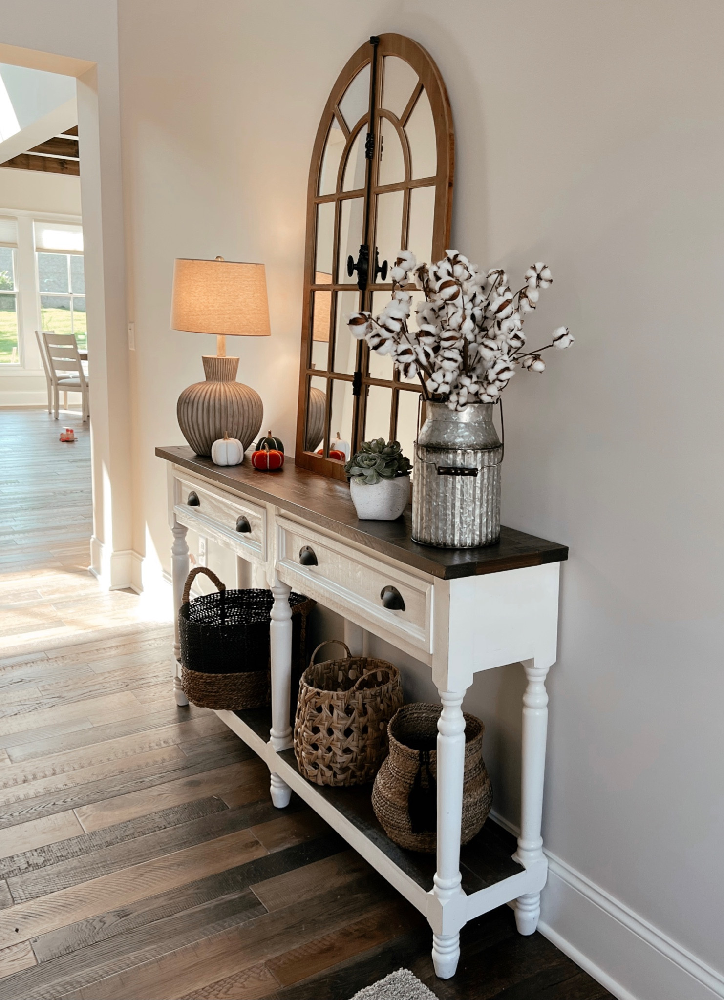 Shop the entry way! Really coming together 🤩

#LTKhome #LTKstyletip