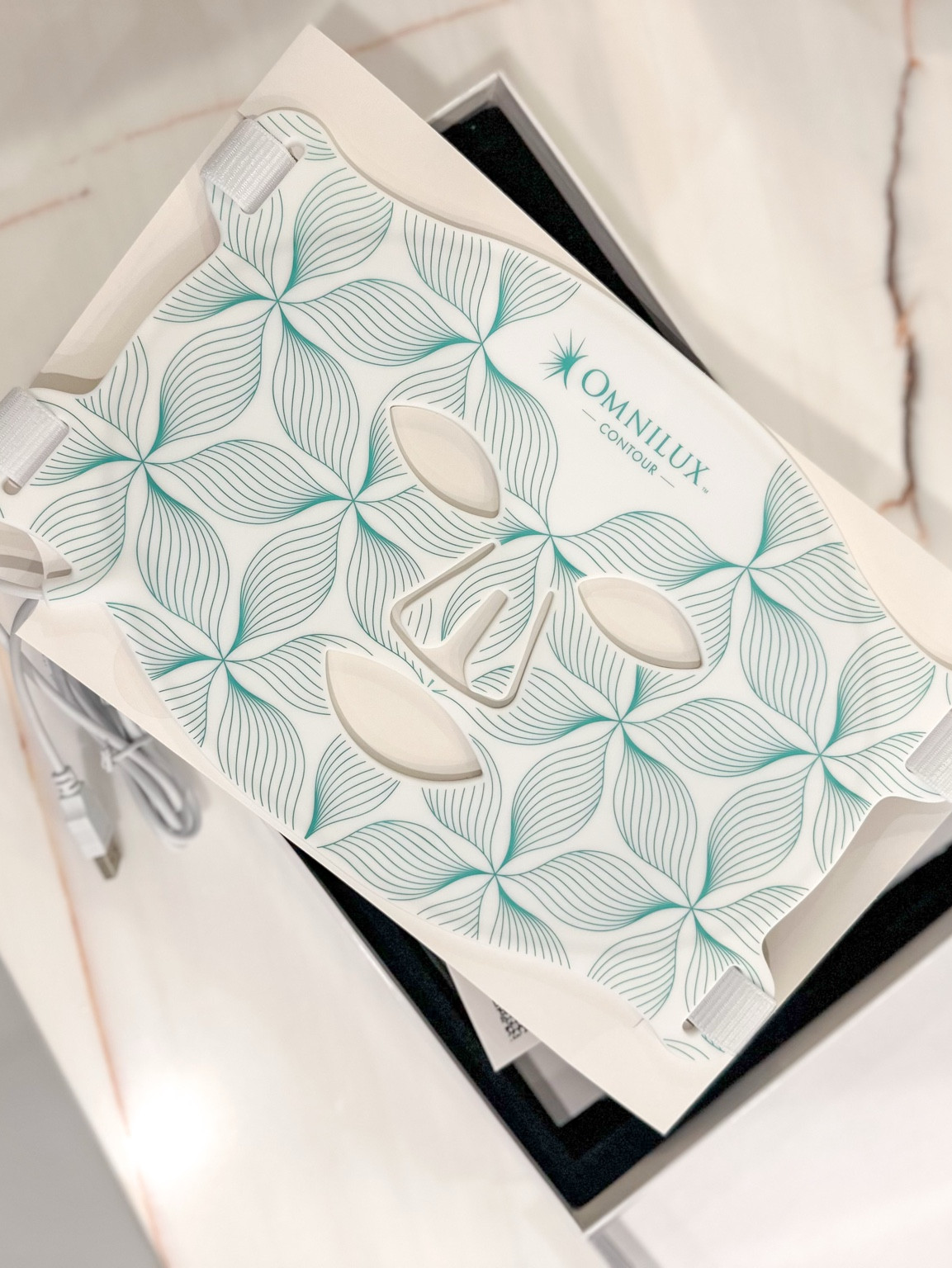 Omnilux Contour Face mask 🤩

•Reduces fine lines and wrinkles,
Reduces the appearance of pigmentation and redness,healthier, younger-looking skin, red light therapy, anti aging 

#LTKOver40 #LTKGiftGuide #LTKBeauty