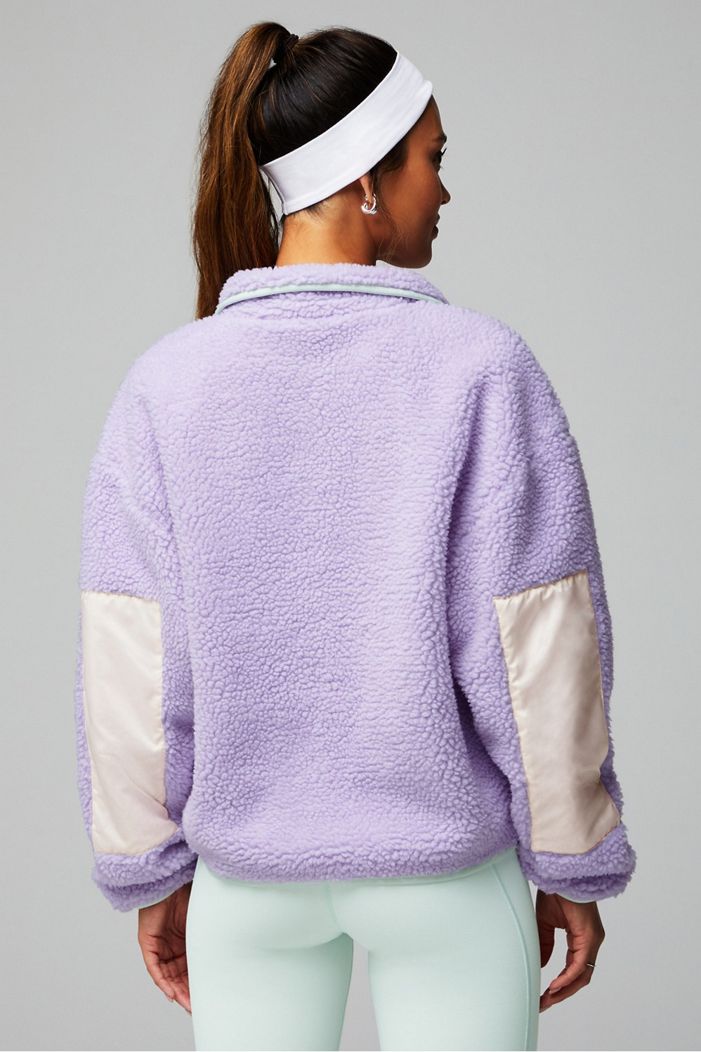 Tahoe Teddy Jacket | Fabletics - North America