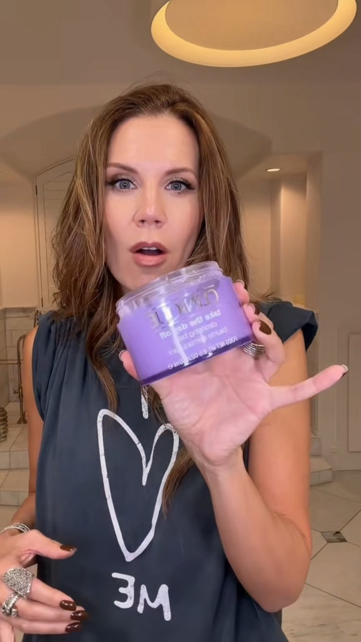 Get Unready With Me! Current PM Skincare 💋✨

#skincare #NightRoutine 

#LTKBeauty #LTKOver40