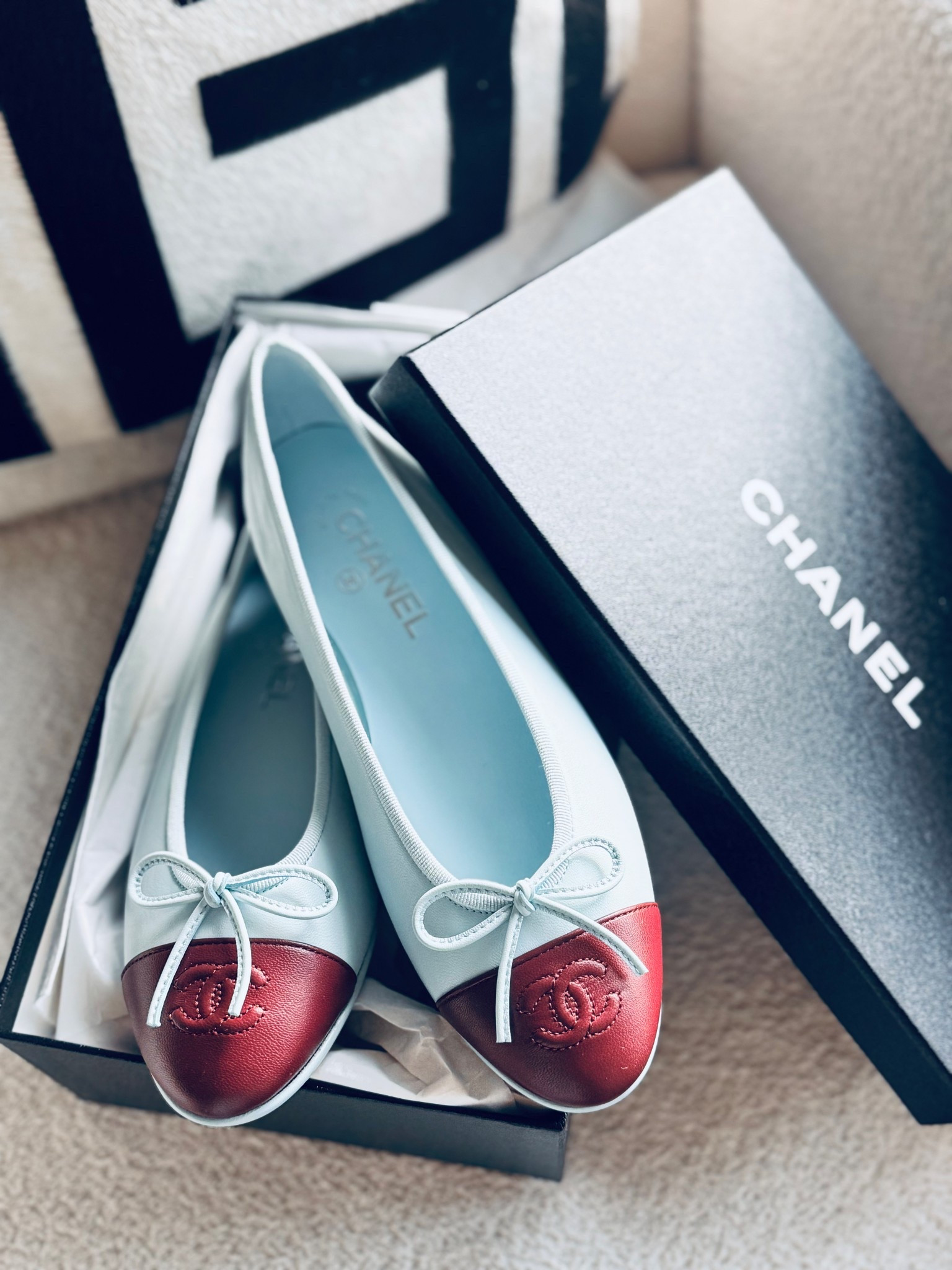 Current Color Crush courtesy of Chanel 🩵🍷