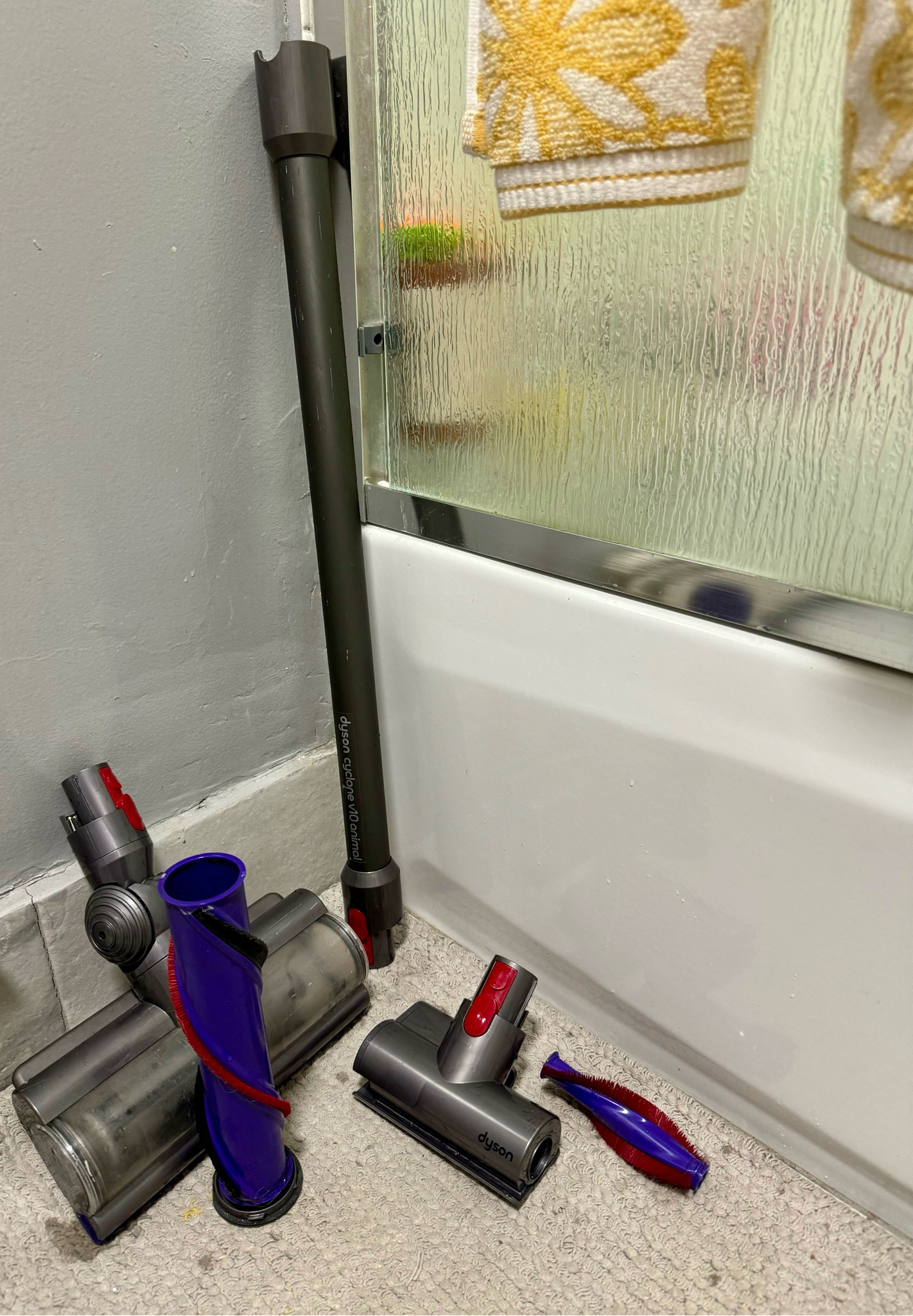 A reminder to clean your Dyson or to get one if you don’t own one! Is so worth it, you’ll love it! It’s an epic investment for carpets or hard wood floors!❤️

#LTKSeasonal #LTKhome #LTKGiftGuide