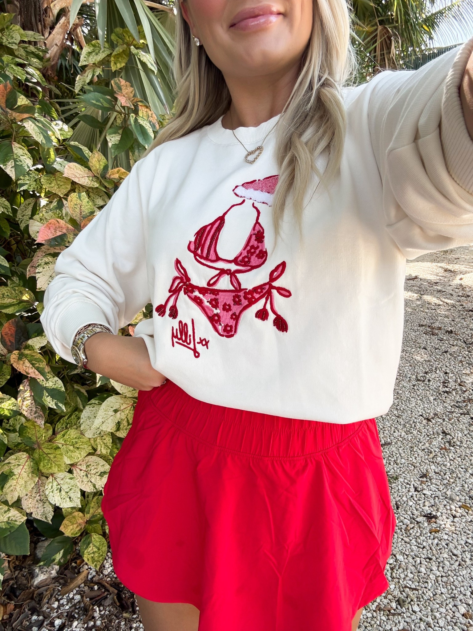 The perfect vacation sweatshirt!
Wearing size small - 30% off! 

#LTKTravel #LTKHoliday
