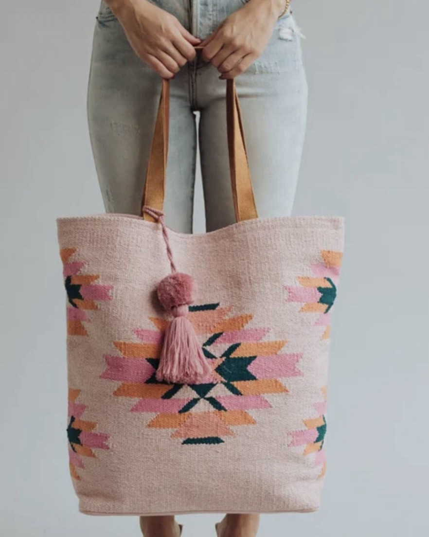 The cutest everyday tote I just purchased. 🩷
Roomy, lightweight, and perfect for spring + summer.

✨ Linked similar bags
✨ Great for errands, travel, or weekends
✨ So easy to style

Tap to shop 👇
#EverydayBag #SpringStyle #LTKFinds #BoutiqueFinds #ToteBagStyle #CasualChic #AccessoryAddict
