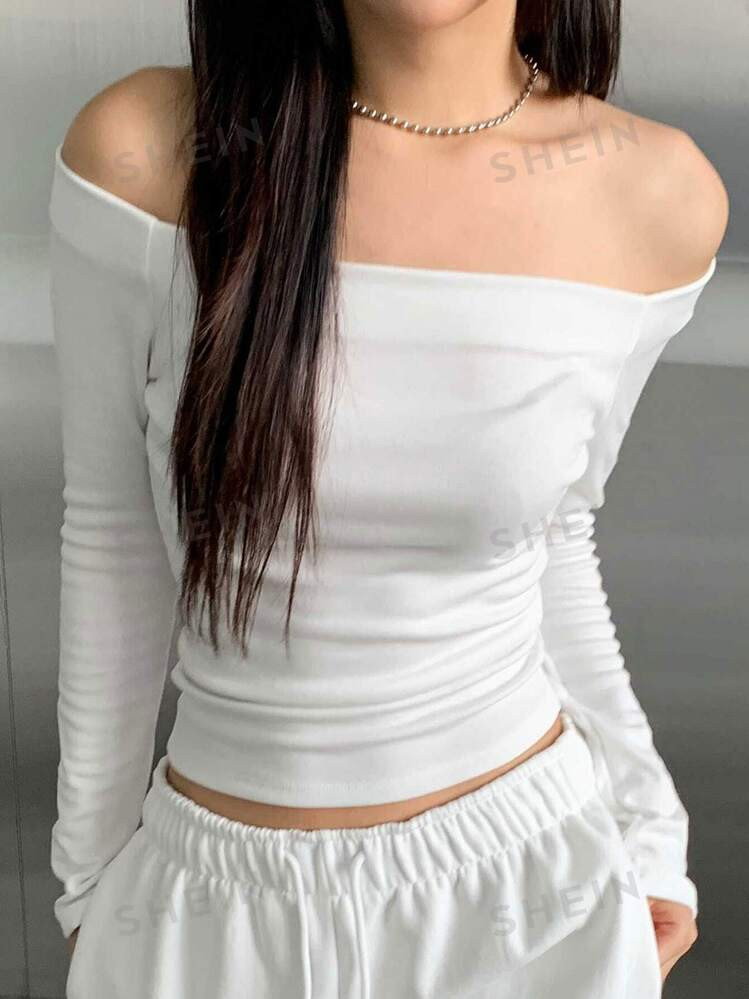 DAZY Off Shoulder Raglan Sleeve Crop Tee | SHEIN