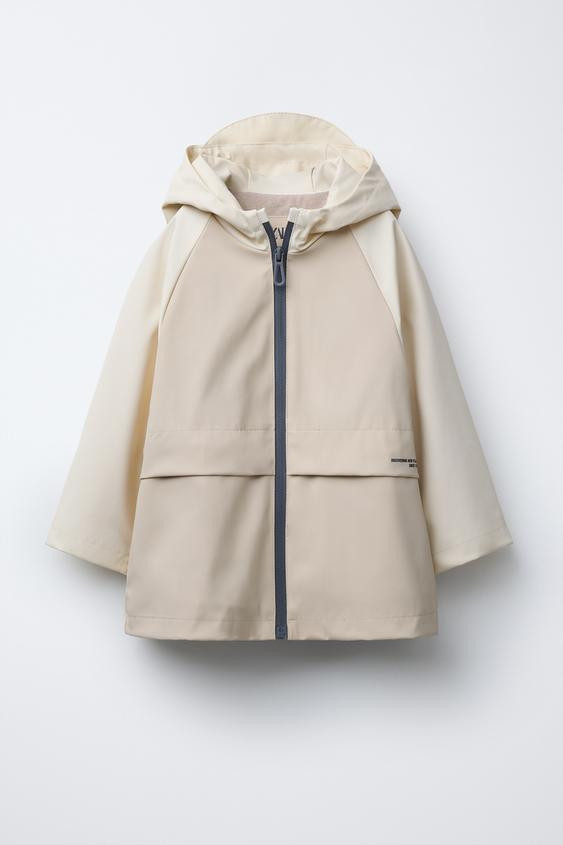 RUBBERISED RAINCOAT | Zara UK