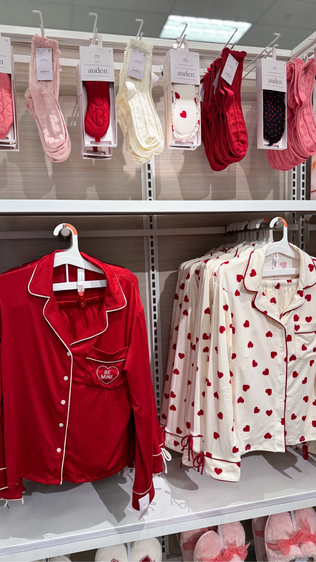 Everything is now online❤️

target, v-day arrivals, new at target, target fashion 

#LTKSeasonal #LTKFindsUnder50 #LTKootd