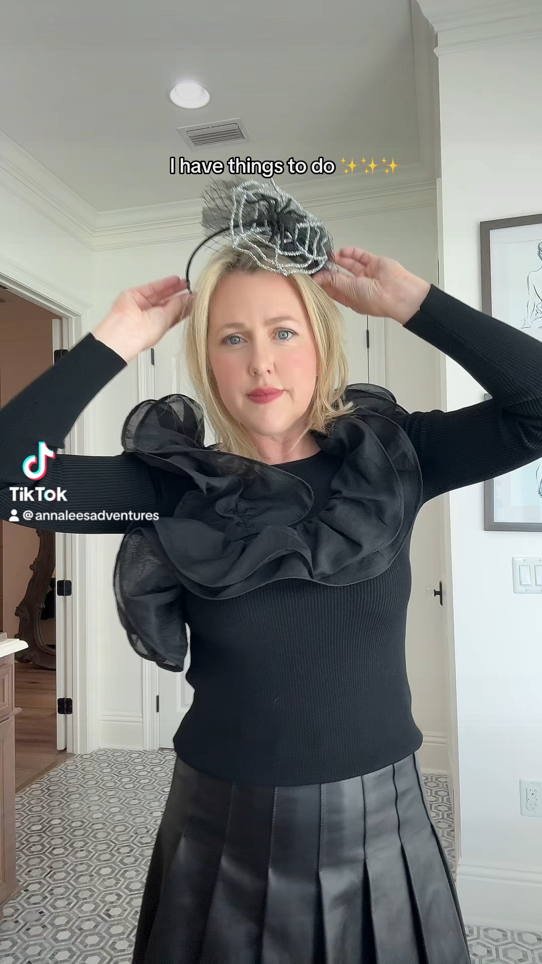 Black leather skirt, pleated skirt 

#LTKHoliday #LTKStyleTip #LTKHalloween