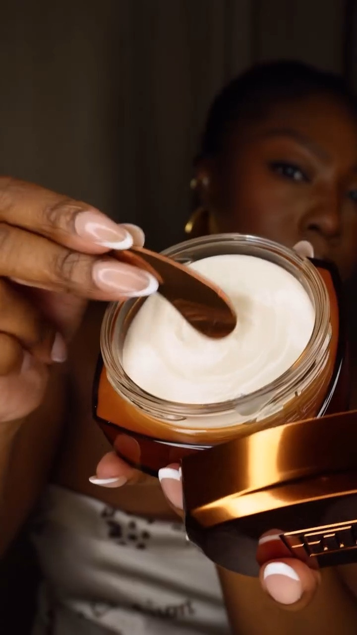When you look good, you glow ✨

- Fenty Parfum Body Creme
- Diamond Bomb All-Over Diamond Veil (Trophy Wife)
@fentybeauty 
- Gold Stacking Hinge Bracelet, Gold irregular earrings & Gold Dome Rings @marksandspencerstyle 
- Teardrop ring @objktsjewelry 
- 2000 Calorie Lip Glaze (Chocolate Glow) @maxfactor 
- Rose & Dates Eau De Parfum @jolovesofficial 
- White Croc Longline Faux Leather Coat @reserved 

@fentyskin @marksandspencer @cotyukpr @aisle8comms #finishingtouches #getreadywithme #outfitofthenight #howtostyleit #autumnootd #fallootd

#LTKeurope #LTKbeauty #LTKmidsize