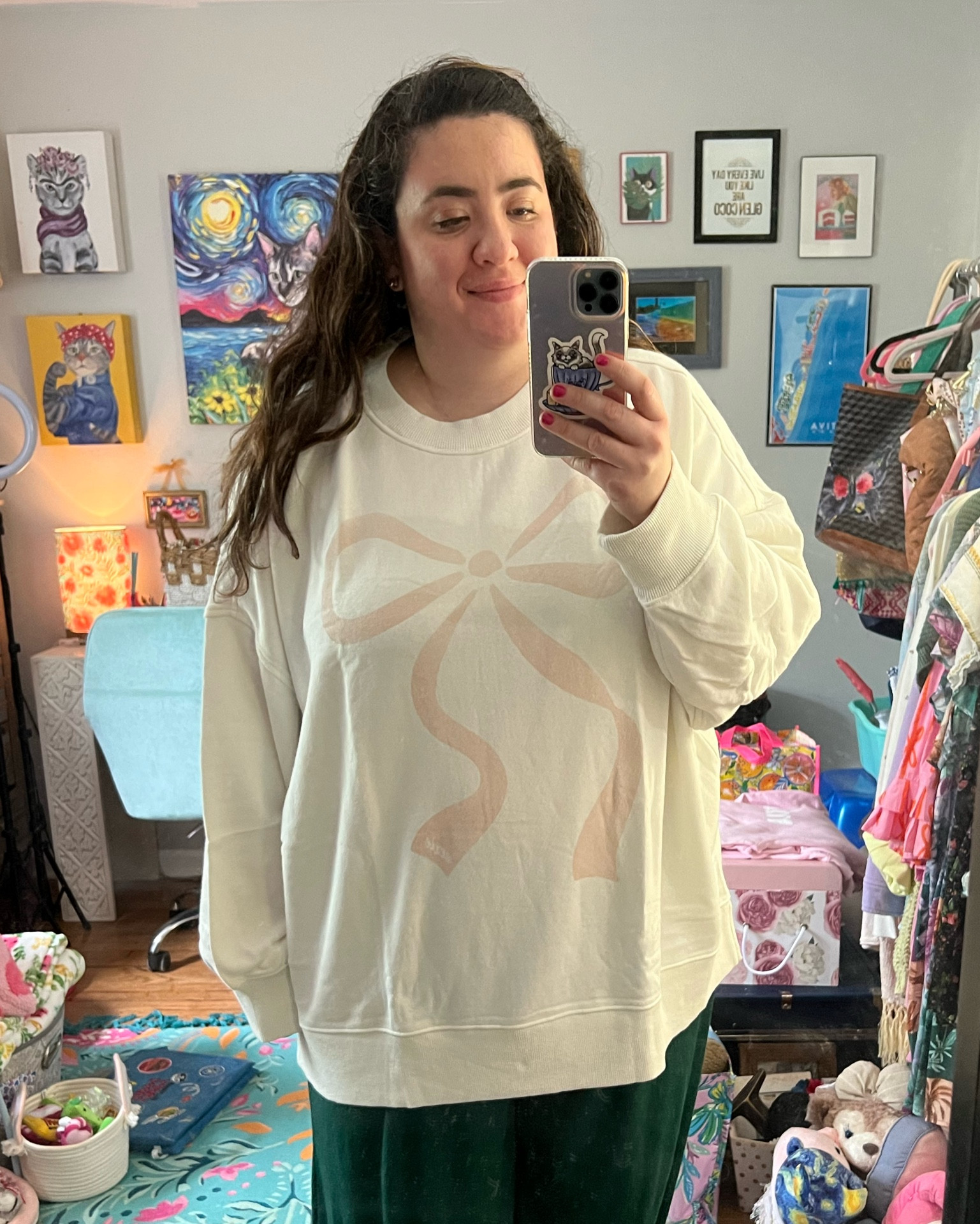 Oversized bow sweatshirt 🎀 currently 25% off! 

#LTKFindsUnder50 #LTKSeasonal #LTKSaleAlert