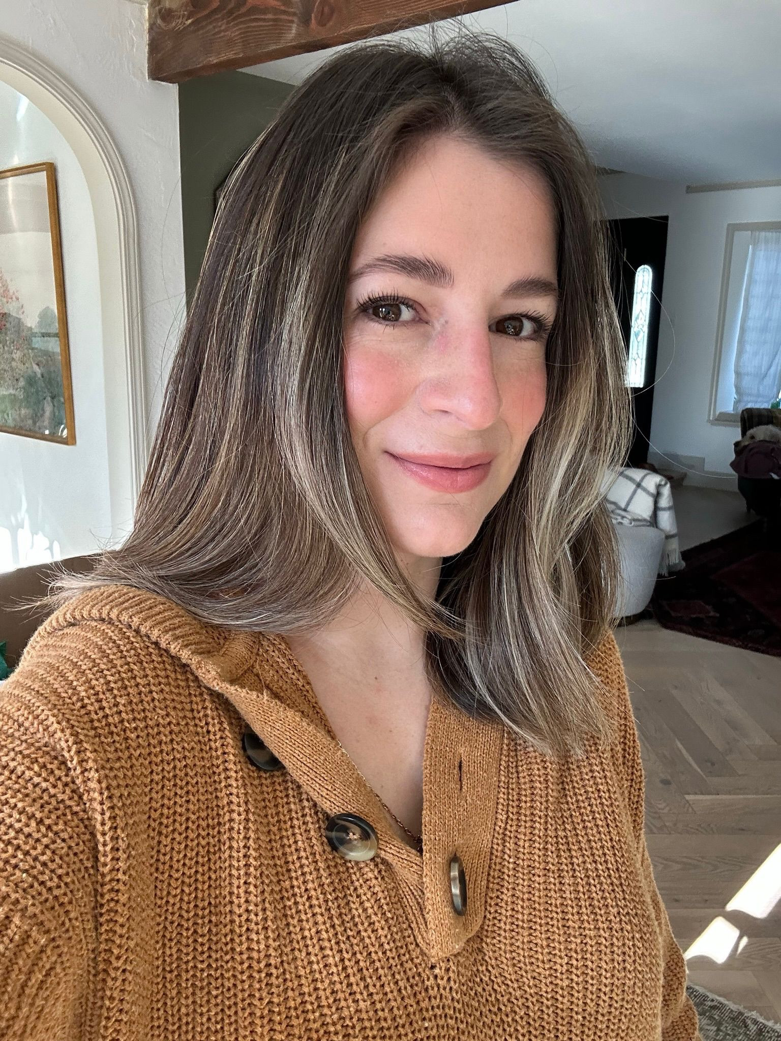 I've been loving my makeup combo for a while! Here is everything I use:

1. Nars Bronzer Powder
Color: Laguna
2. Biossance Squalane + Rose Vegan Lip Balm
3. Ilia Super Serum
Color: Bomb Bom ST5
4. Benefit Gimme Brow
Color: 3.5
5. Benefit 24-HR Brow setter
6. Ilia Limitless Lash Lenghtening
7. Anastasia Brow Wiz
Color: Warm Medium Brown
8. Kosas Revealer
Color: Tone 03 W
9. Rare Beauty Lip
Color: Fearless 
10. Ilia The Necessary Eyeshadow Palette
Color: Cool Nude
11. Ilia Multistick Cheek & Lip
Color: All Of Me
