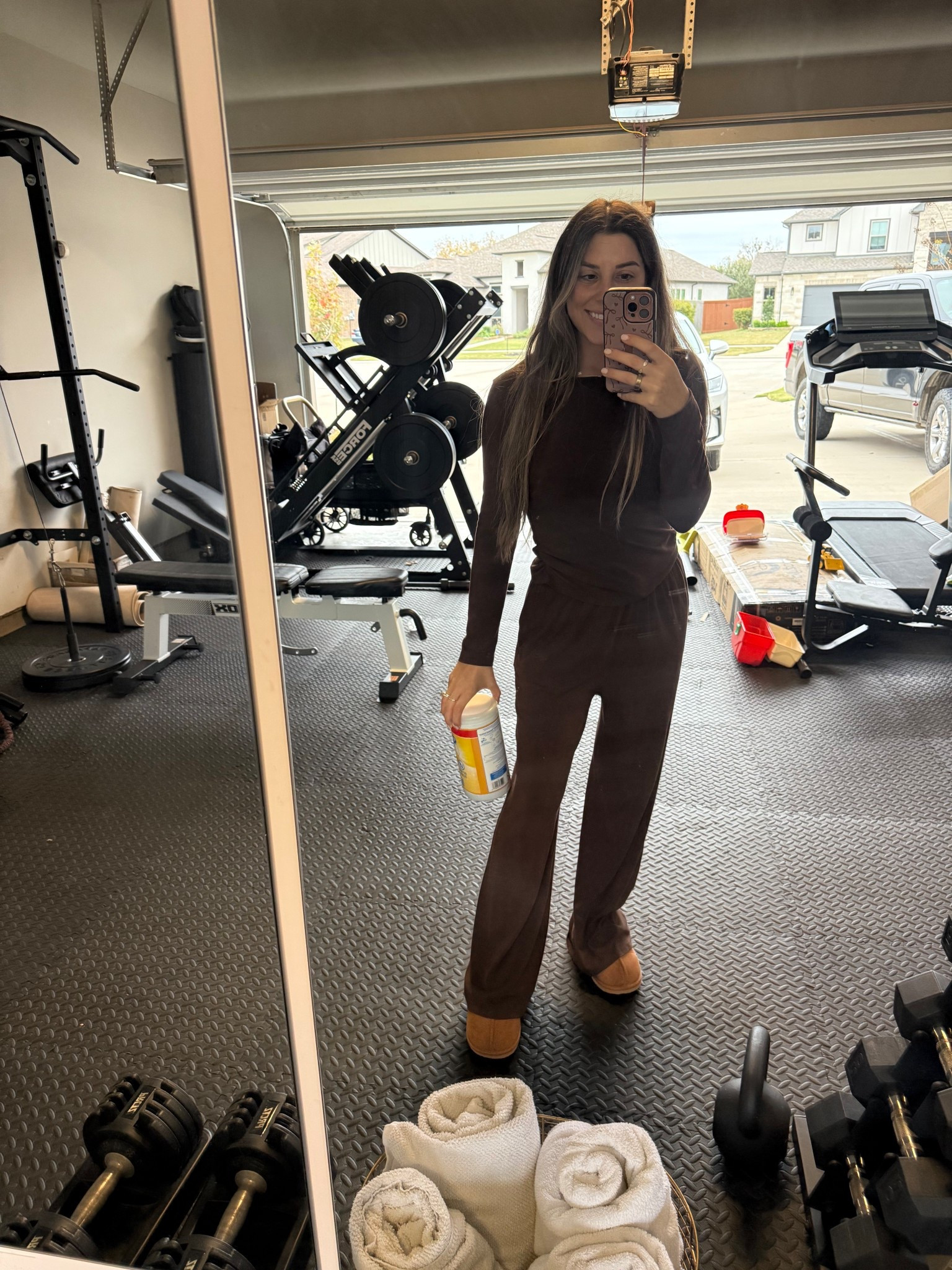 Is it bad to say that I have the set in multiple colors? 🤭

#LTKmomlife #LTKdayinmylife #LTKootd