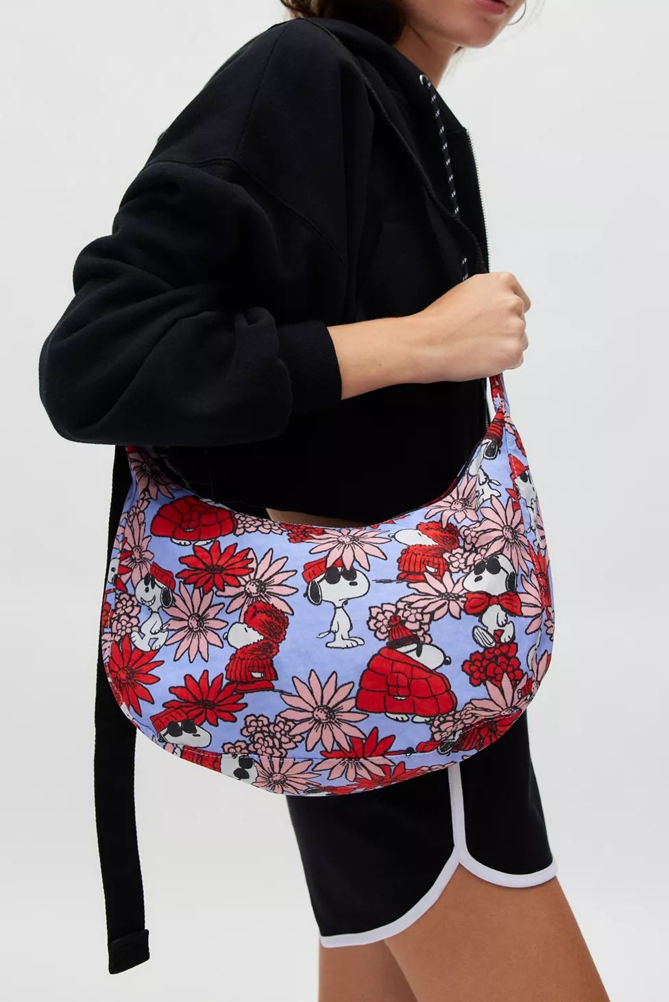 BAGGU X Peanuts Medium Nylon Crescent Bag | Urban Outfitters (US and RoW)