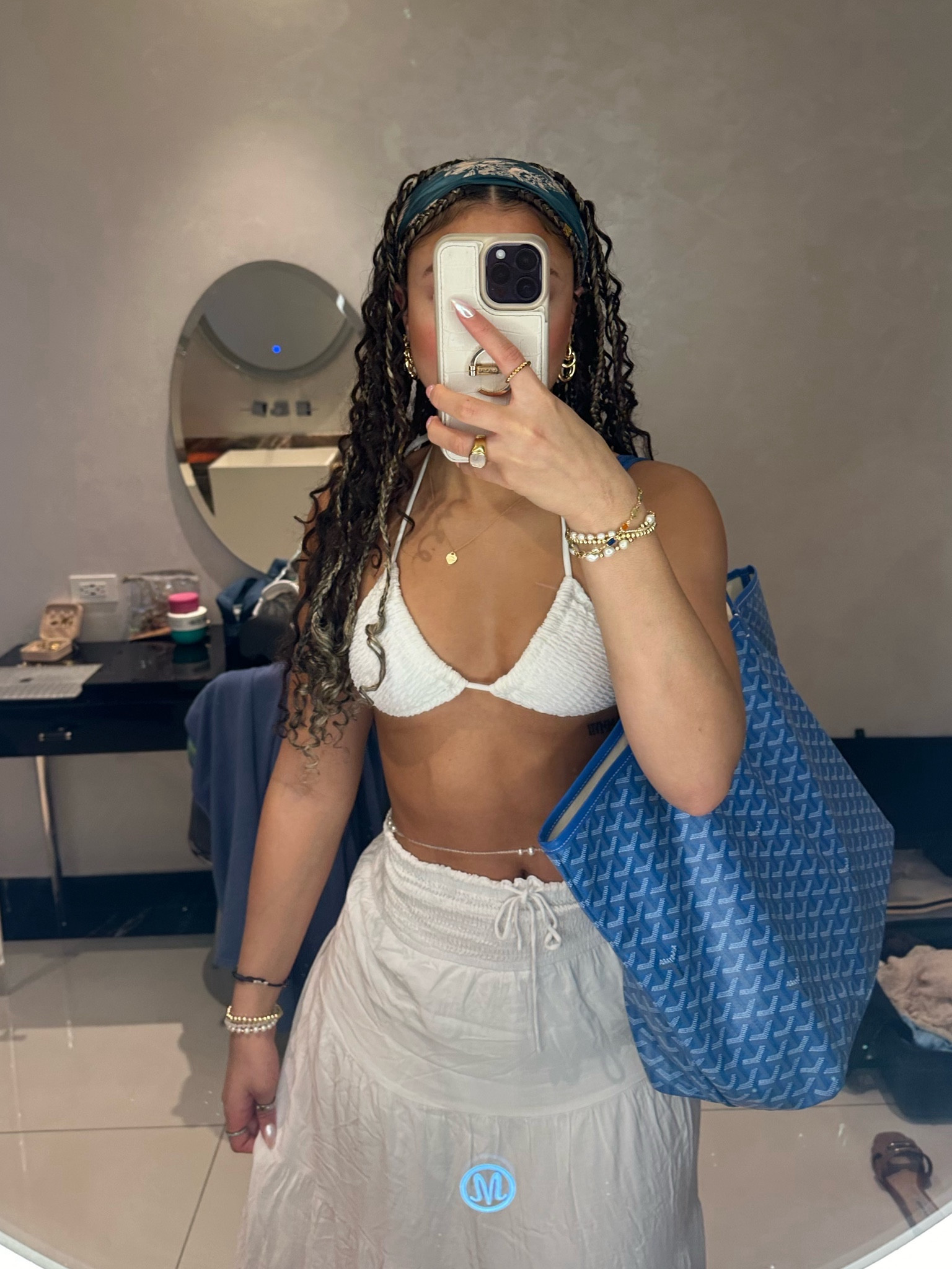 Bag is goyard🫶🏽