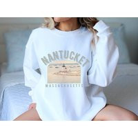 Nantucket Retro Unisex Sweatshirt, Vintage Style Massachusetts Sweater, Boston Cape Cod Shirt, Vacation Outfit, New England Top | Etsy (US)